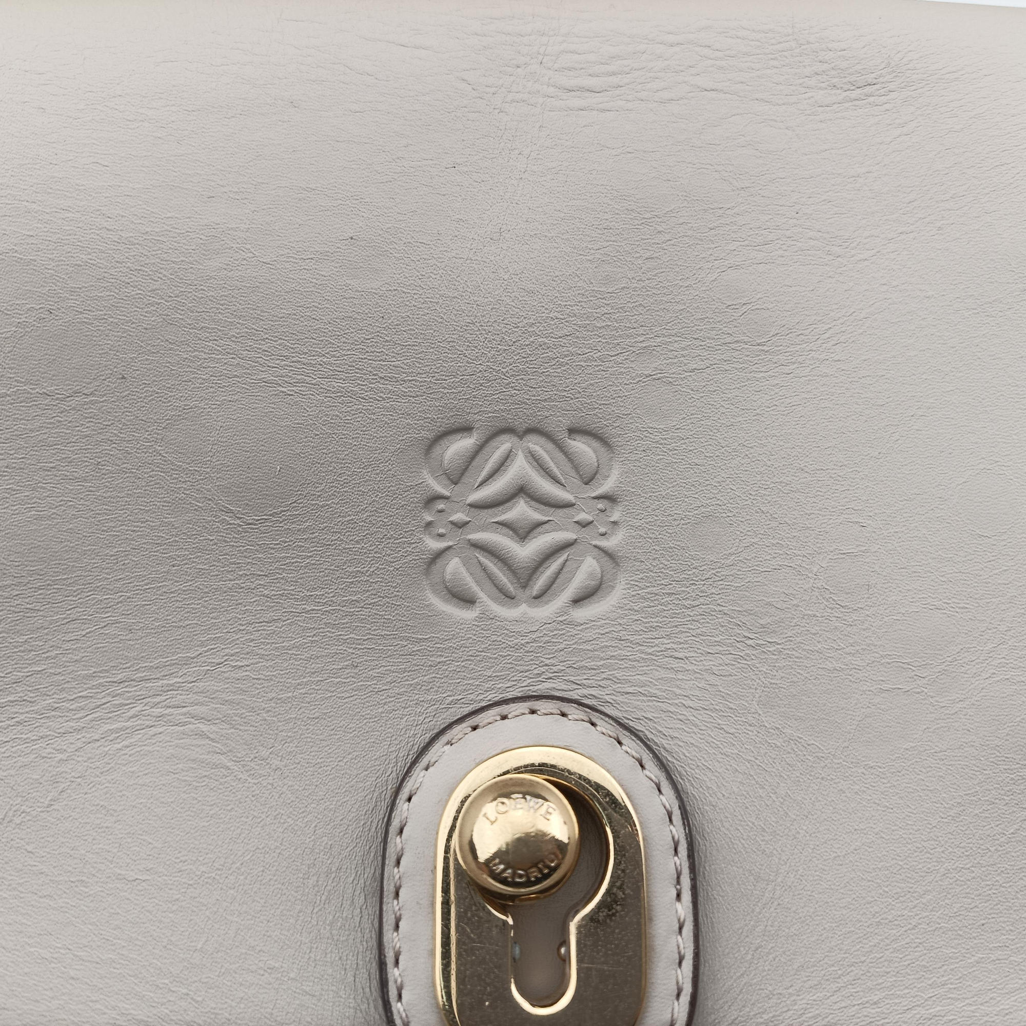 Pre-owned Loewe Ines Beige×blue Leather  shoulderbag | stylenewstar