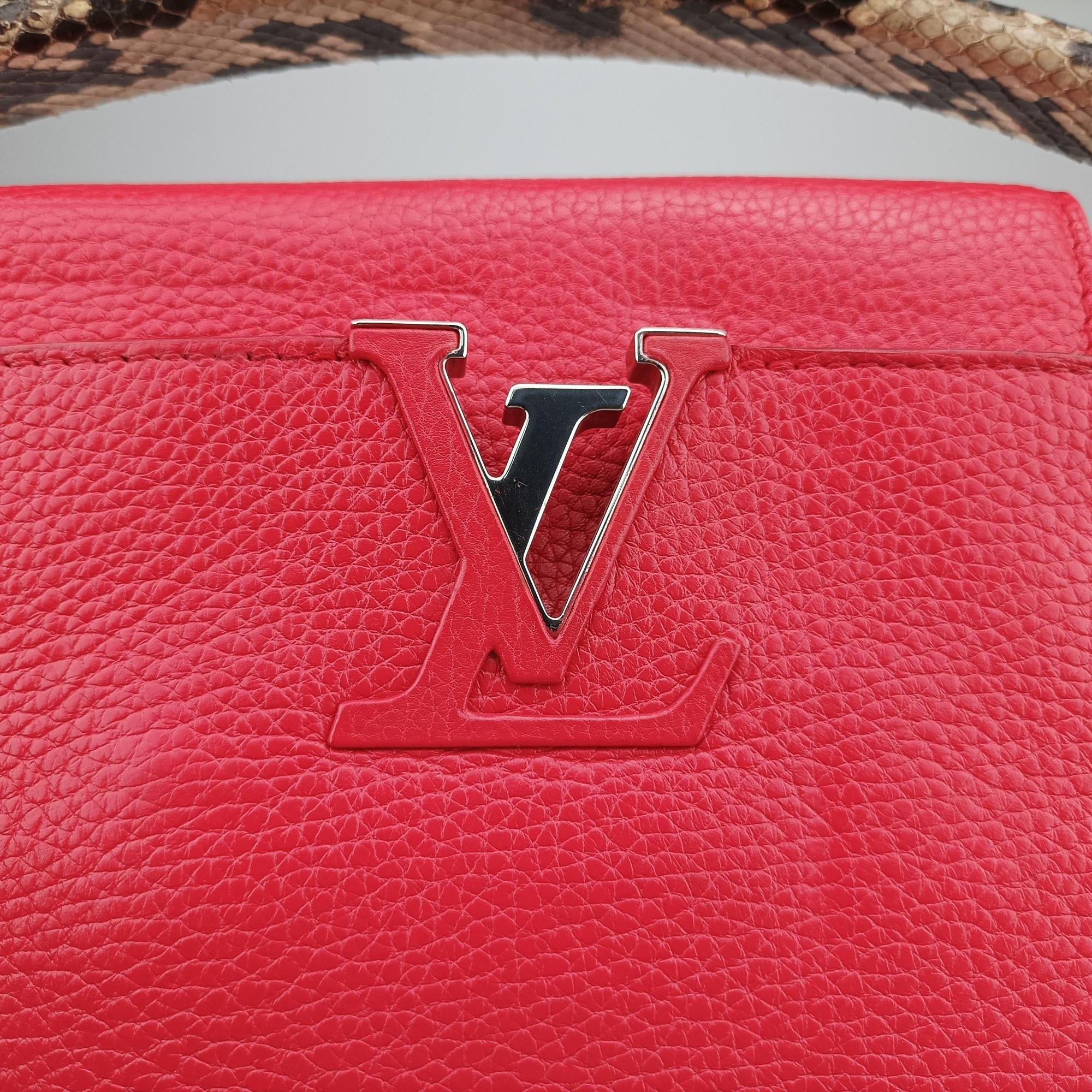 Pre-owned Louis Vuitton Capucines MM Ruby Taurillon Leather × Python N91899 handbag | stylenewstar