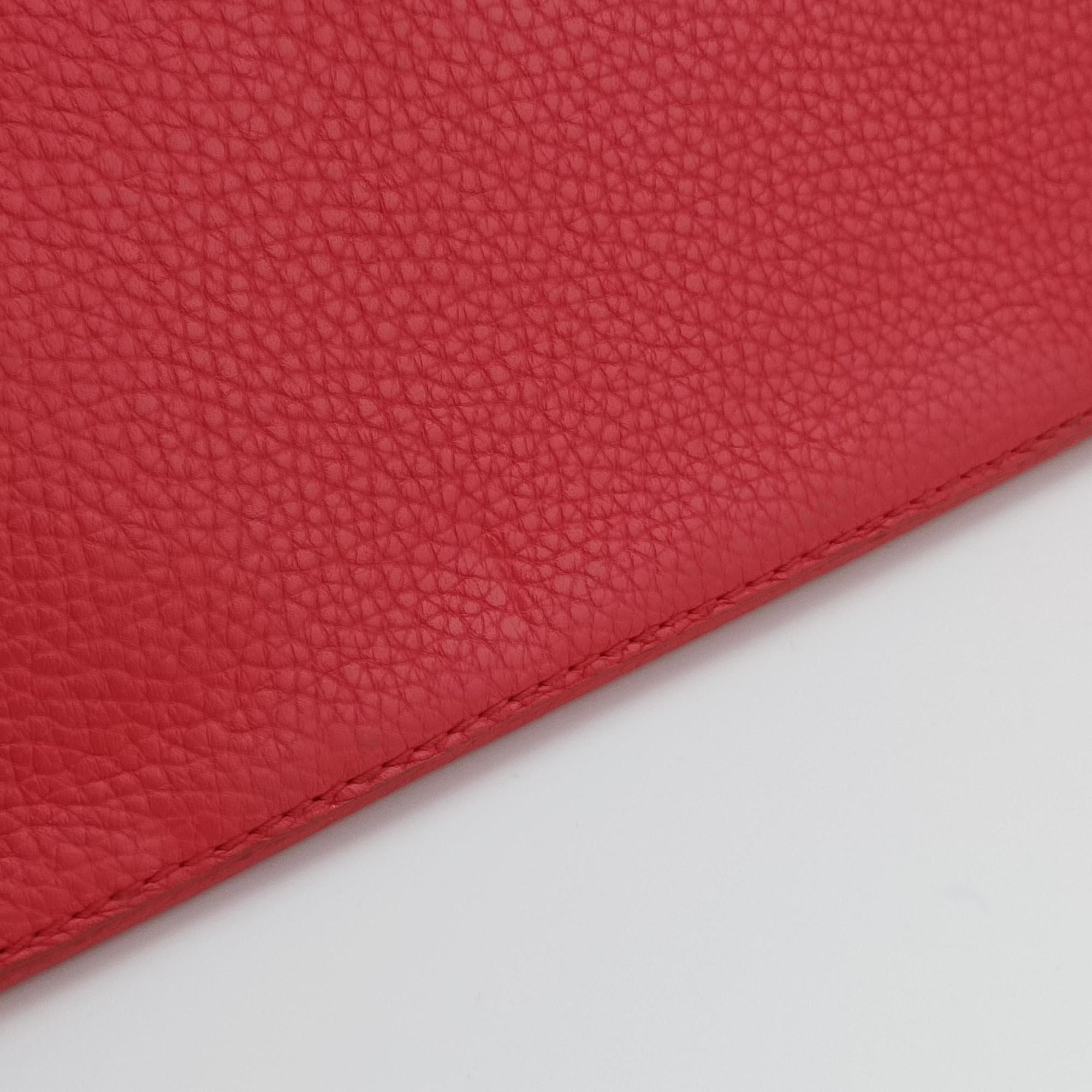 Pre-owned Louis Vuitton Capucines MM Ruby Taurillon Leather × Python N91899 handbag | stylenewstar
