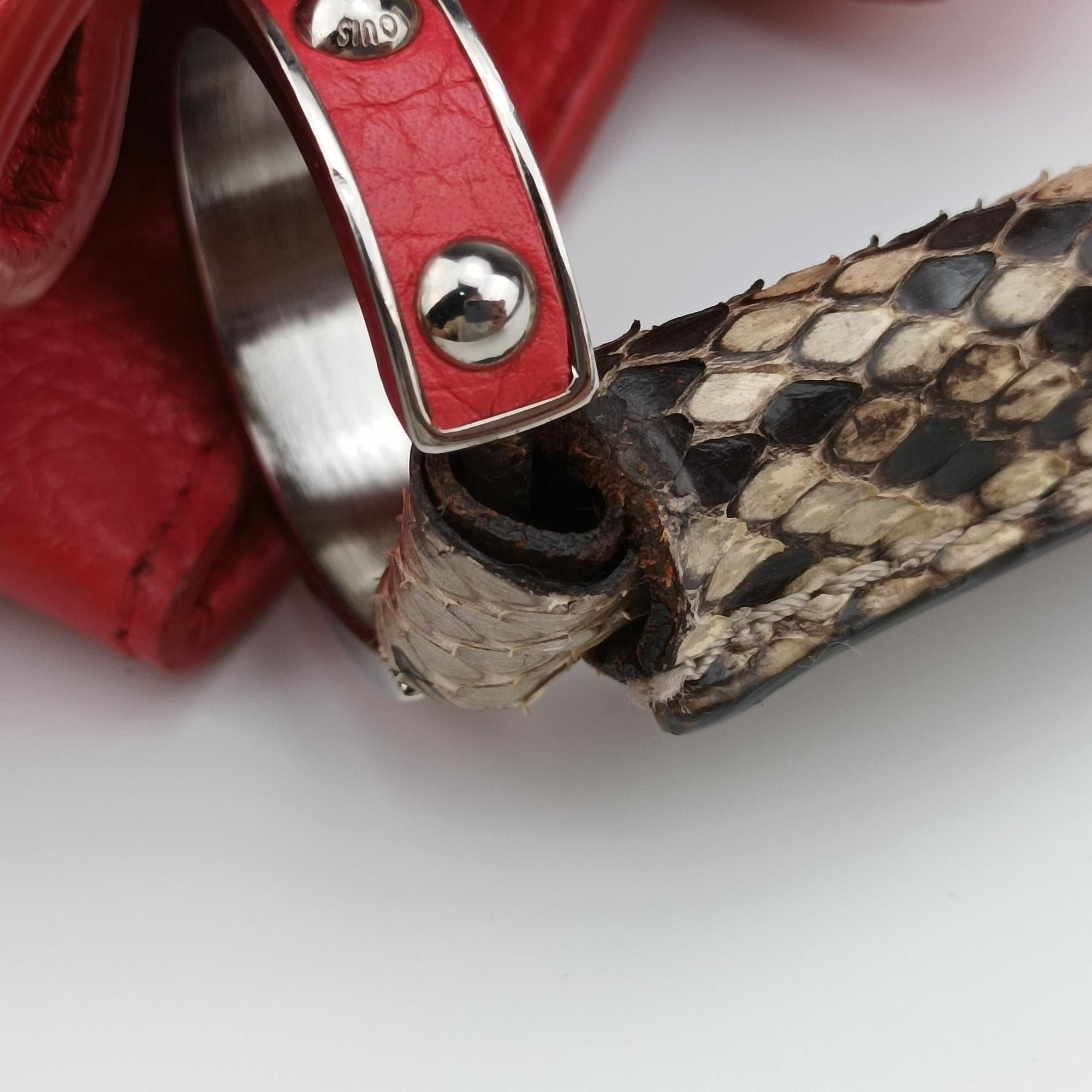 Pre-owned Louis Vuitton Capucines MM Ruby Taurillon Leather × Python N91899 handbag | stylenewstar