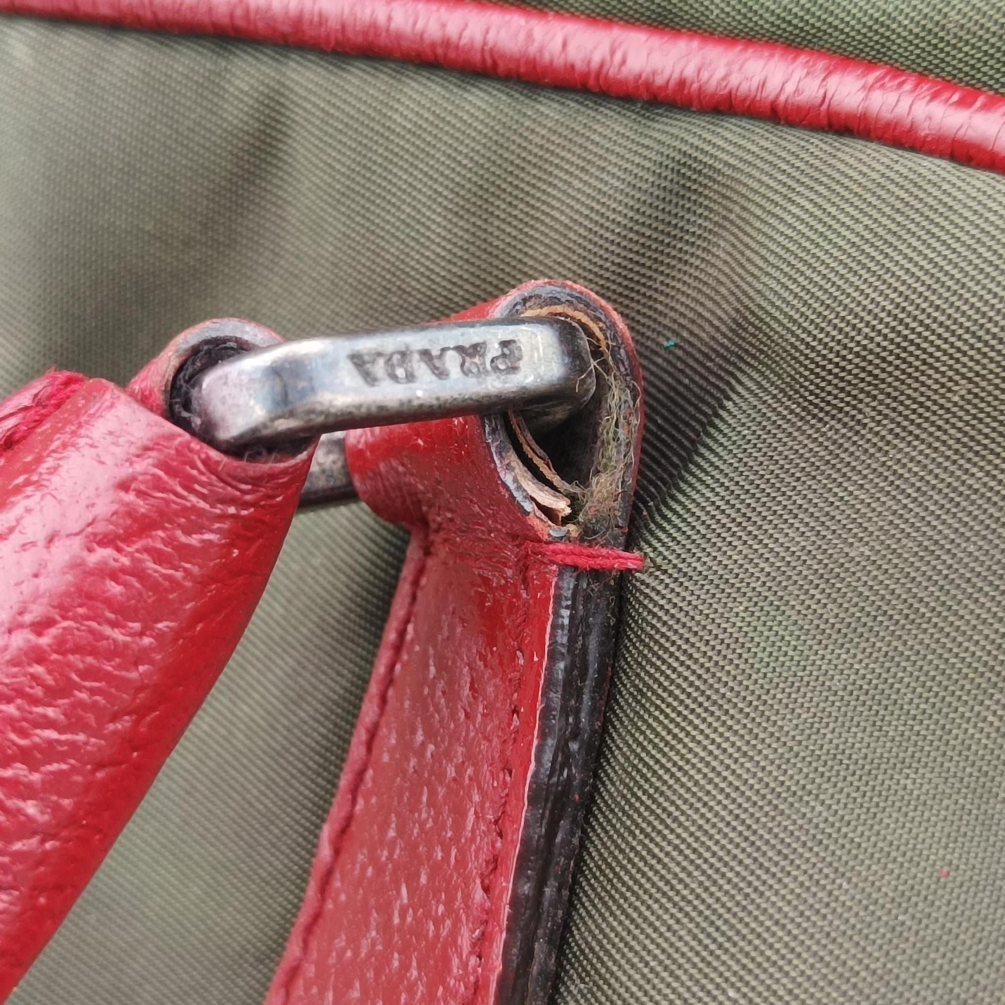 Pre-owned Prada Triangle logo Red x green Nylon×Leather  handbag | stylenewstar