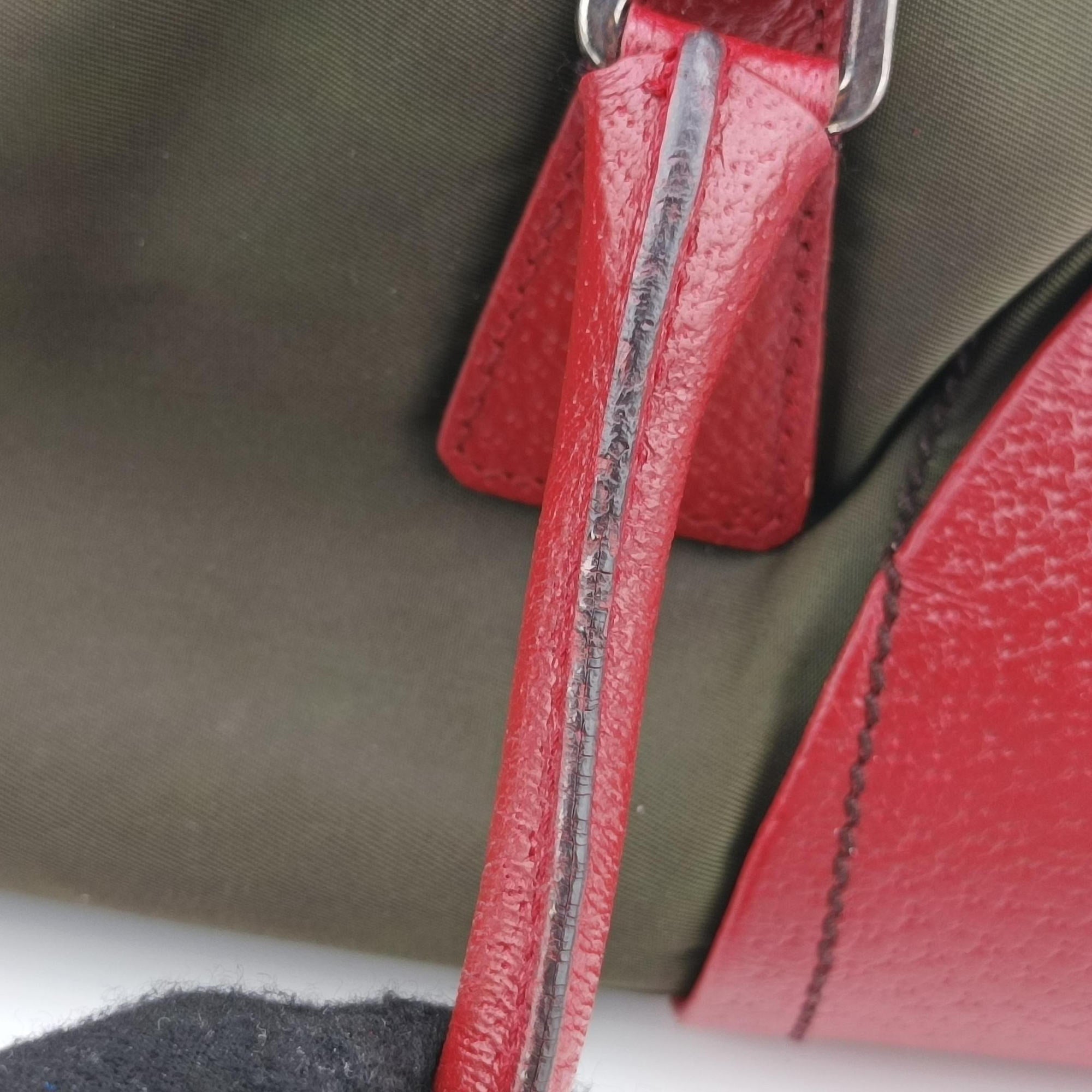 Pre-owned Prada Triangle logo Red x green Nylon×Leather  handbag | stylenewstar