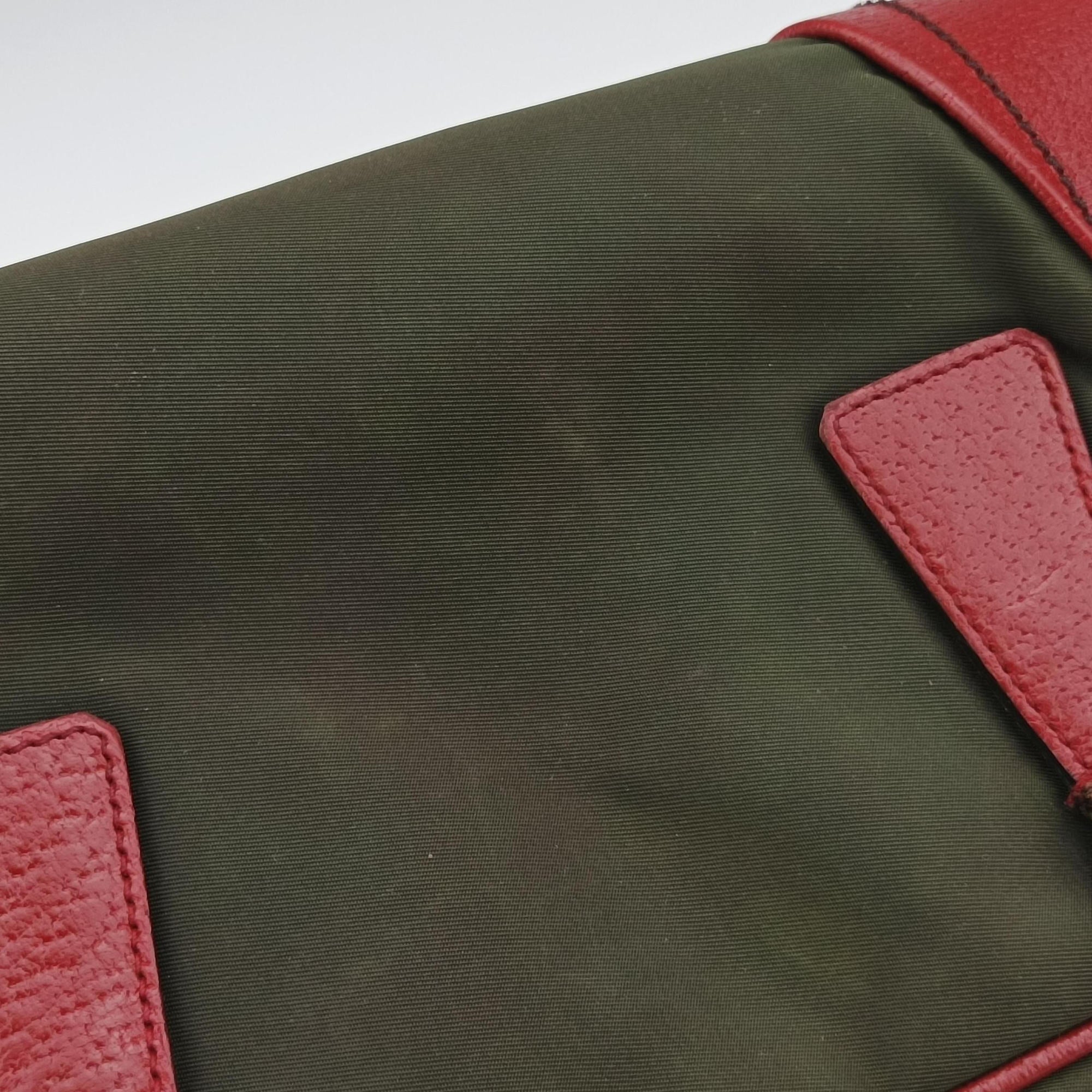 Pre-owned Prada Triangle logo Red x green Nylon×Leather  handbag | stylenewstar