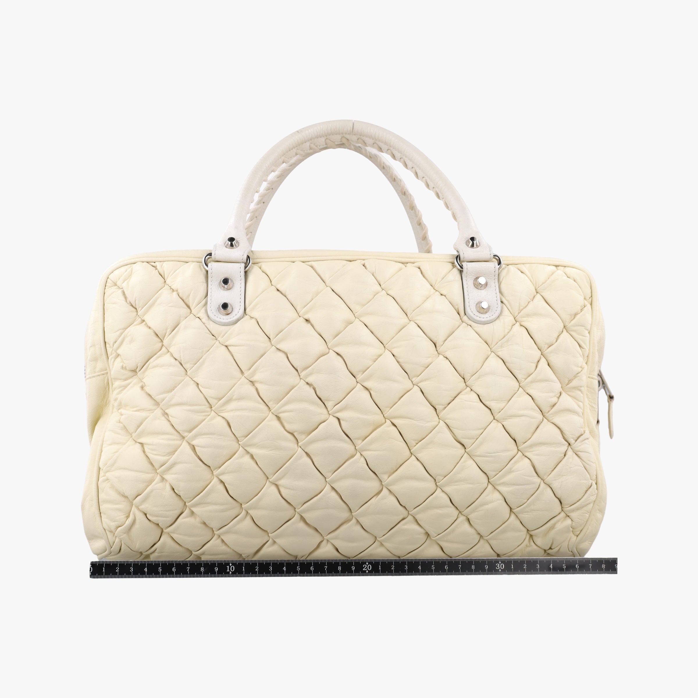 Pre-owned Balenciaga The Matelasse Beige leather  handbag | stylenewstar