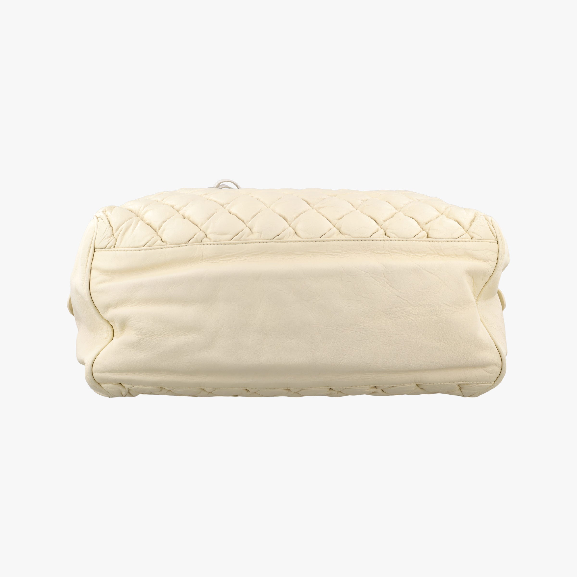 Pre-owned Balenciaga The Matelasse Beige leather  handbag | stylenewstar