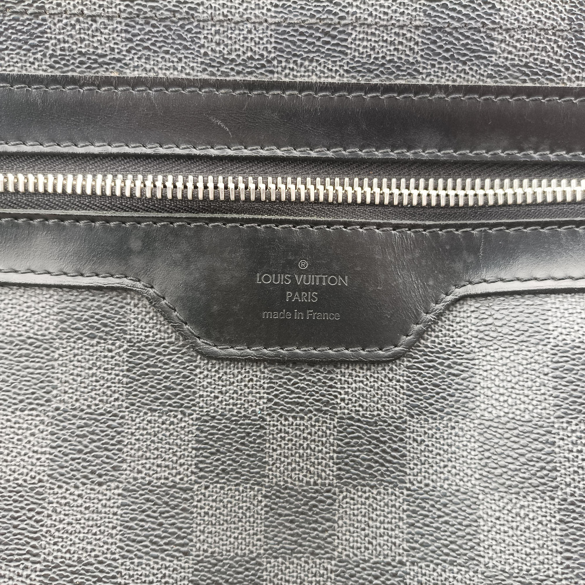 Pre-owned Louis Vuitton DANIEL MM Noir Damier Graphite N58029 crossbodybag | stylenewstar