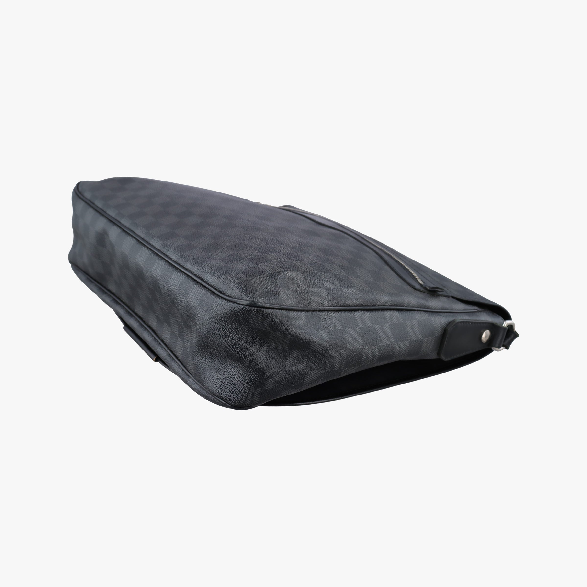 Pre-owned Louis Vuitton DANIEL MM Noir Damier Graphite N58029 crossbodybag | stylenewstar