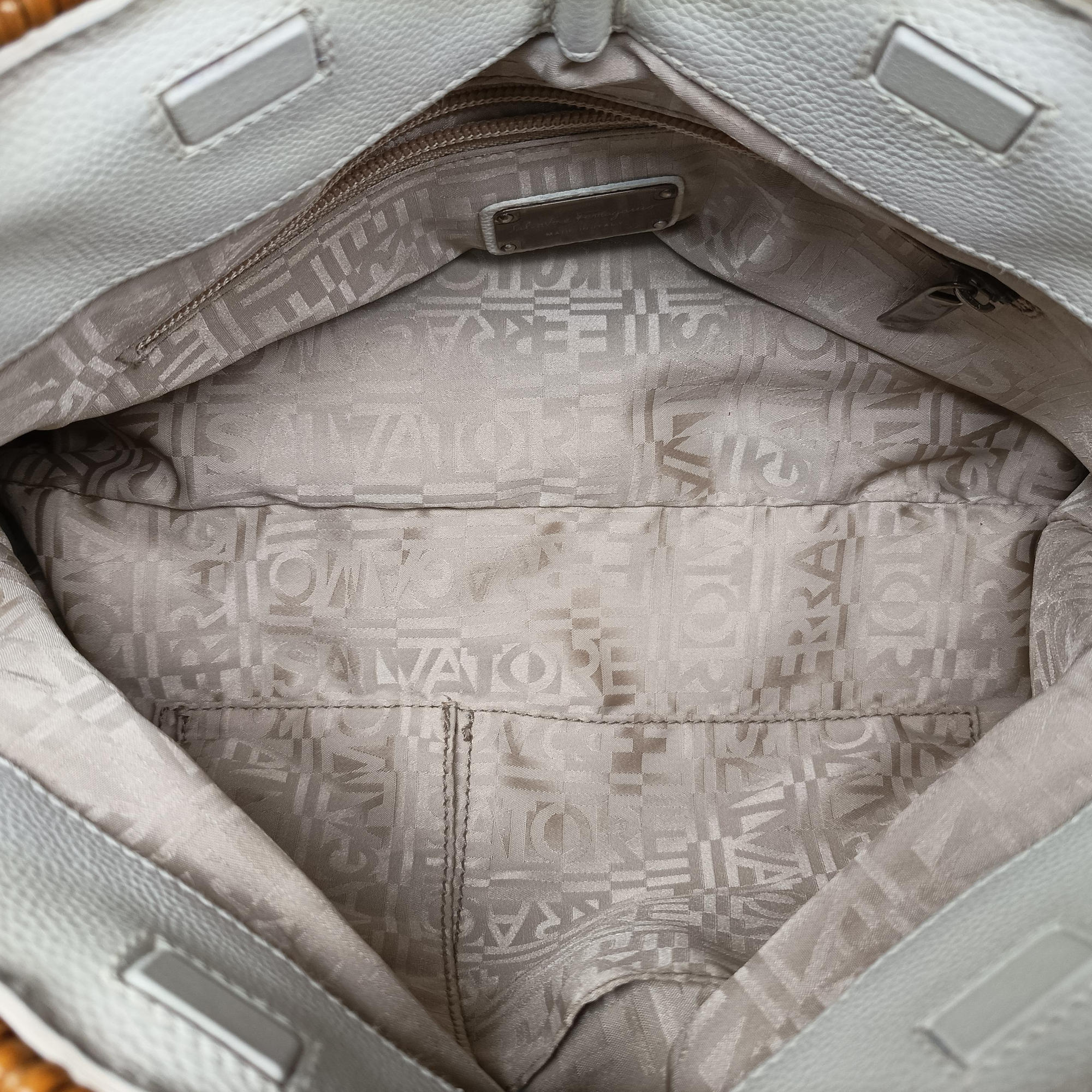 Vintage Ferragamo Wicker Trim White leather  handbag | stylenewstar