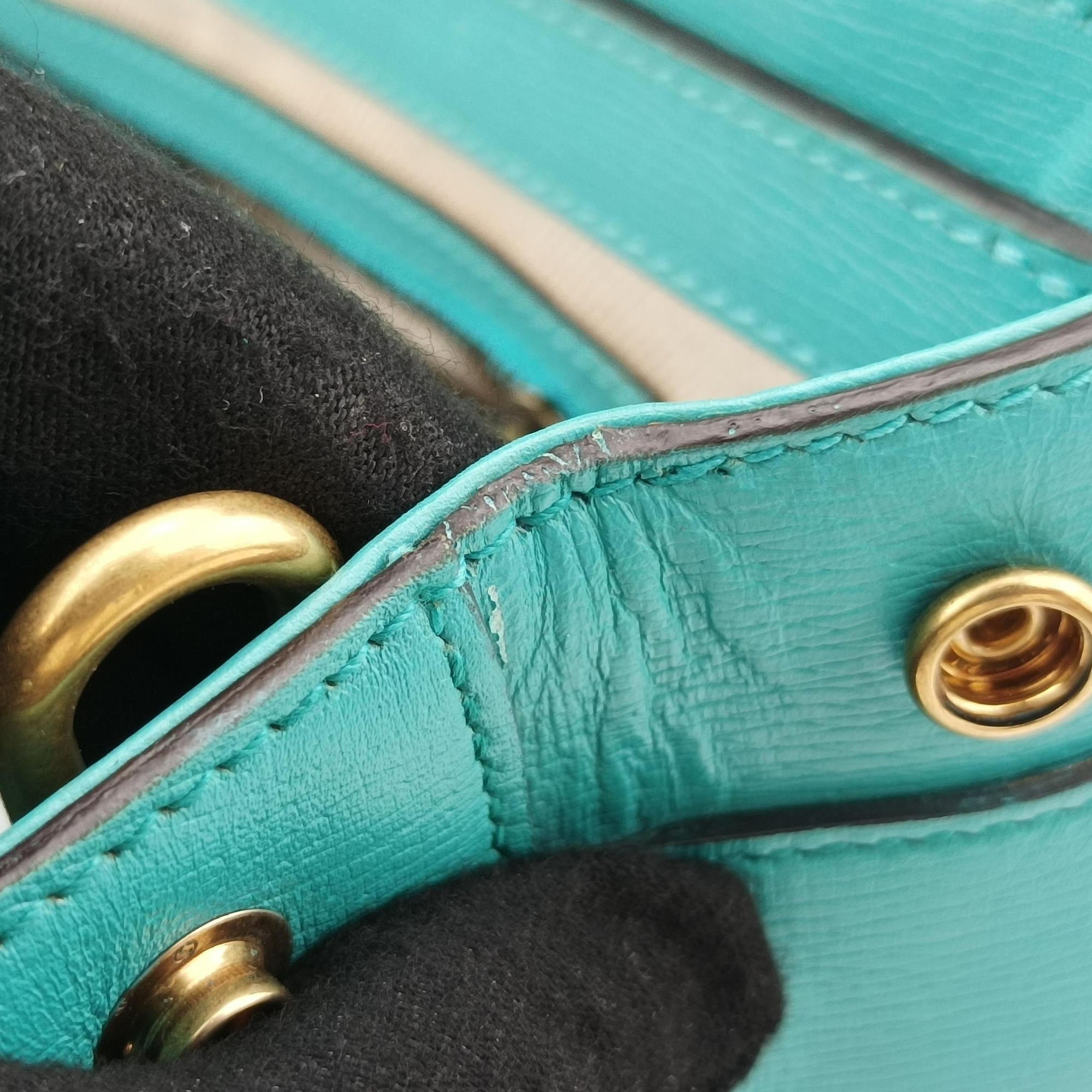Pre-owned Gucci Bright Bit Blue Leather 319795 handbag | stylenewstar