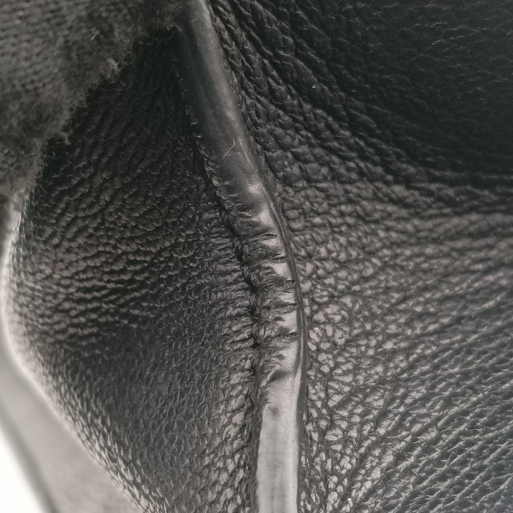 Pre-owned Yves Saint Laurent Small Betty Flap Black Leather 400433 shoulderbag | stylenewstar