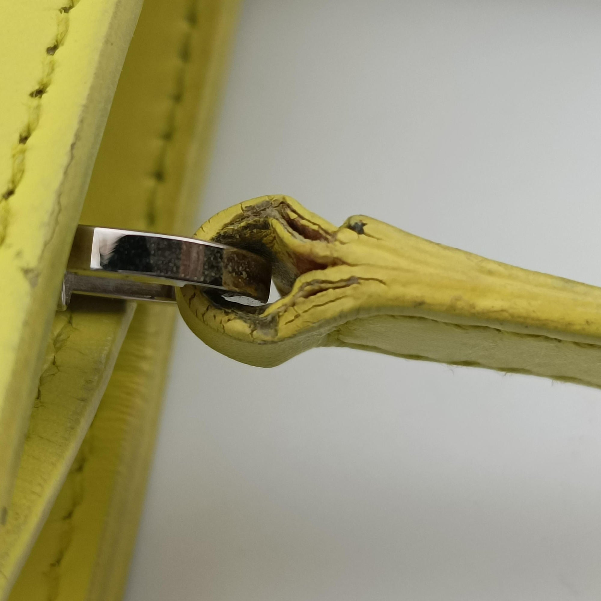 Pre-owned Balenciaga Cable Shopper Yellow Leather  shoulderbag | stylenewstar