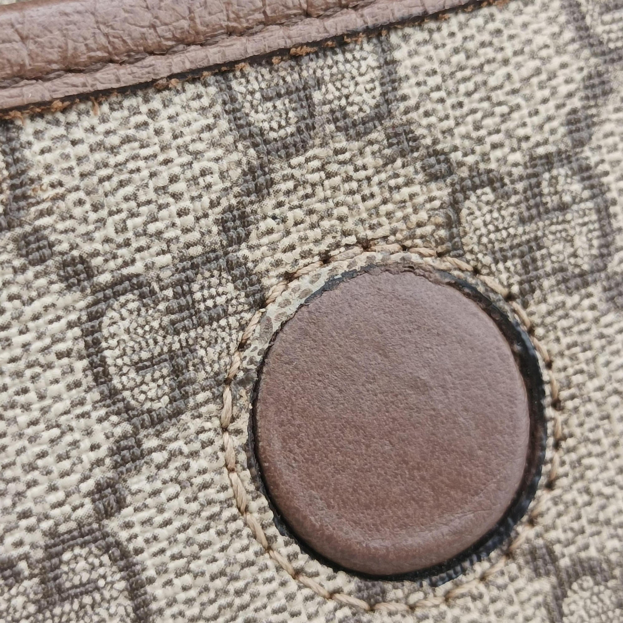 Secondhand Gucci NEO VINTAGE GG Supreme beige×Brown PVC coated canvas×Leather 493930 shoulderbag | stylenewstar