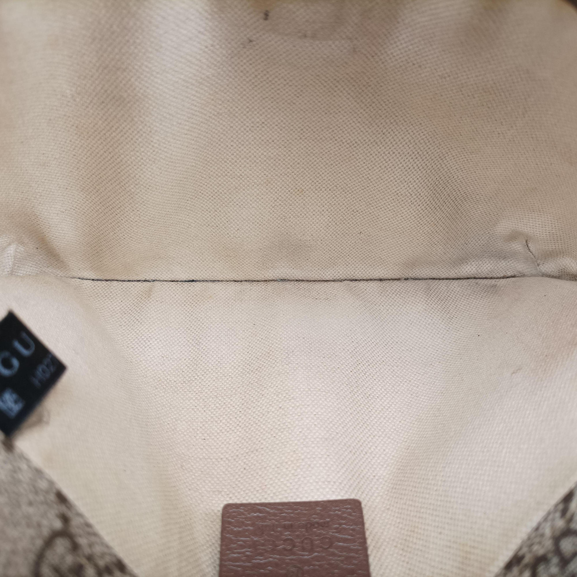 Secondhand Gucci NEO VINTAGE GG Supreme beige×Brown PVC coated canvas×Leather 493930 shoulderbag | stylenewstar