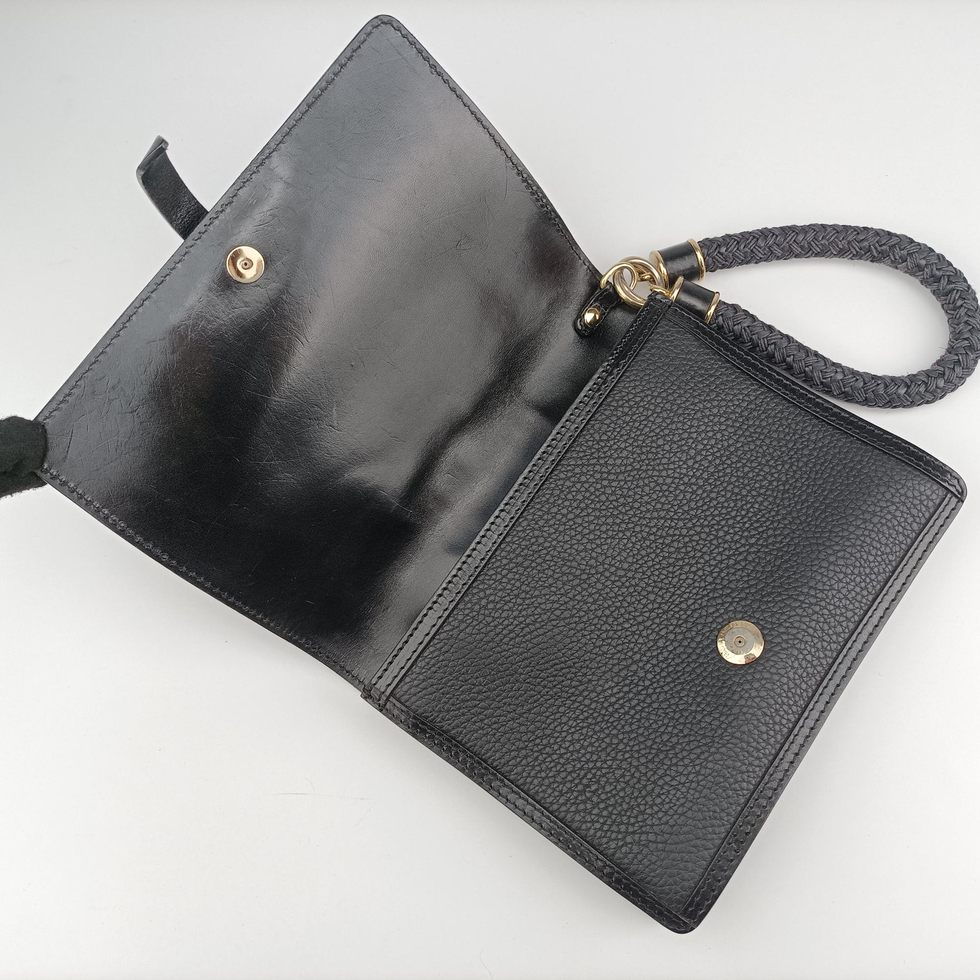 Pre-owned Burberry Prorsum beaded wristlet Black Leather  clutchbag | stylenewstar
