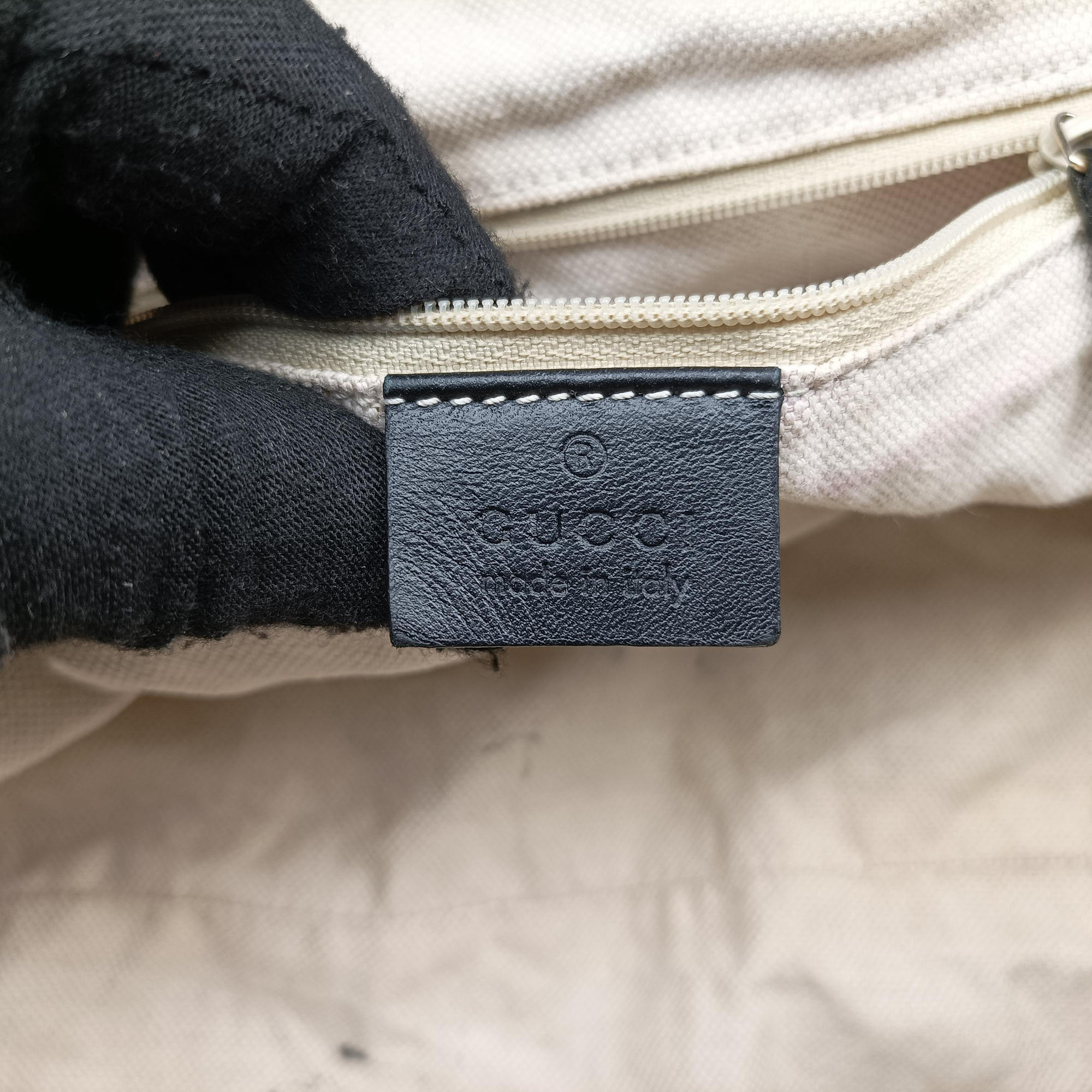 Secondhand Gucci Sukey Diamante Beige×Black canvas×leather 223974 shoulderbag | stylenewstar