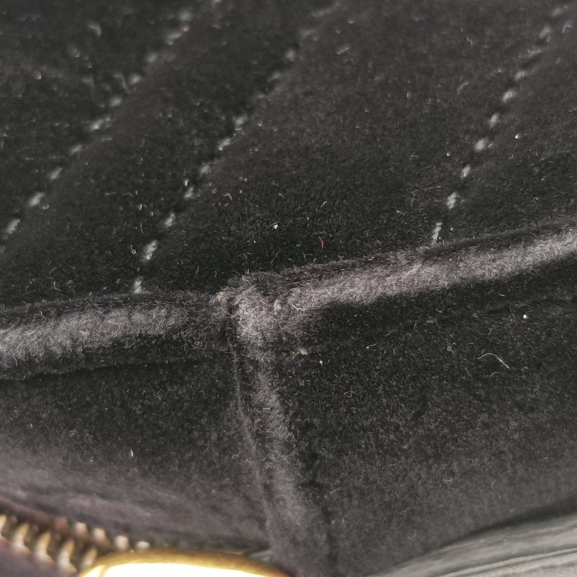 Pre-owned Gucci GG Marmont Black velour 447632 shoulderbag | stylenewstar