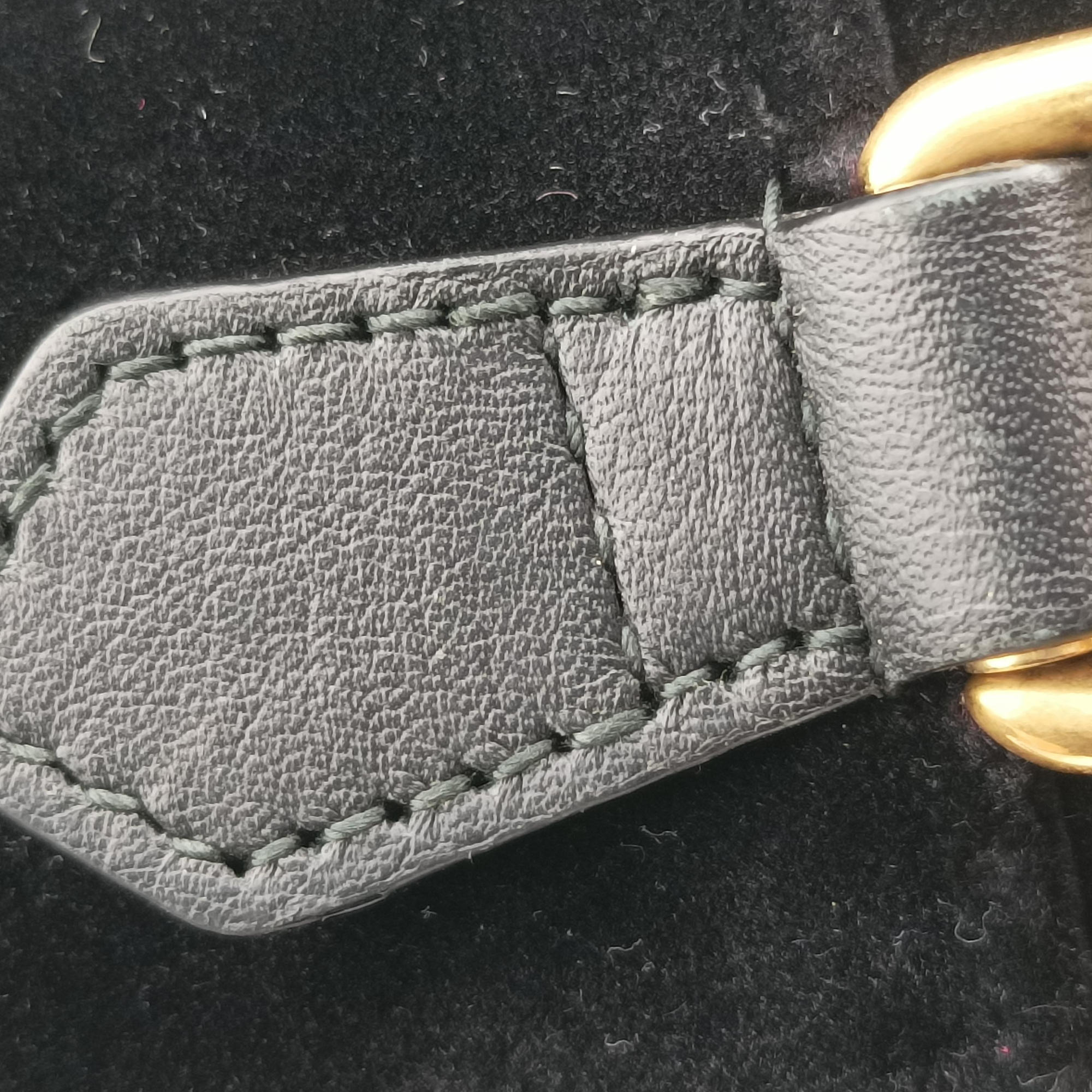 Pre-owned Gucci GG Marmont Black velour 447632 shoulderbag | stylenewstar