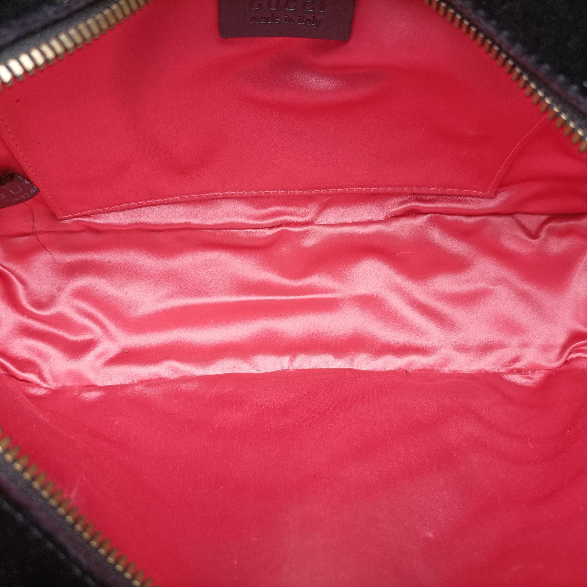Pre-owned Gucci GG Marmont Black velour 447632 shoulderbag | stylenewstar
