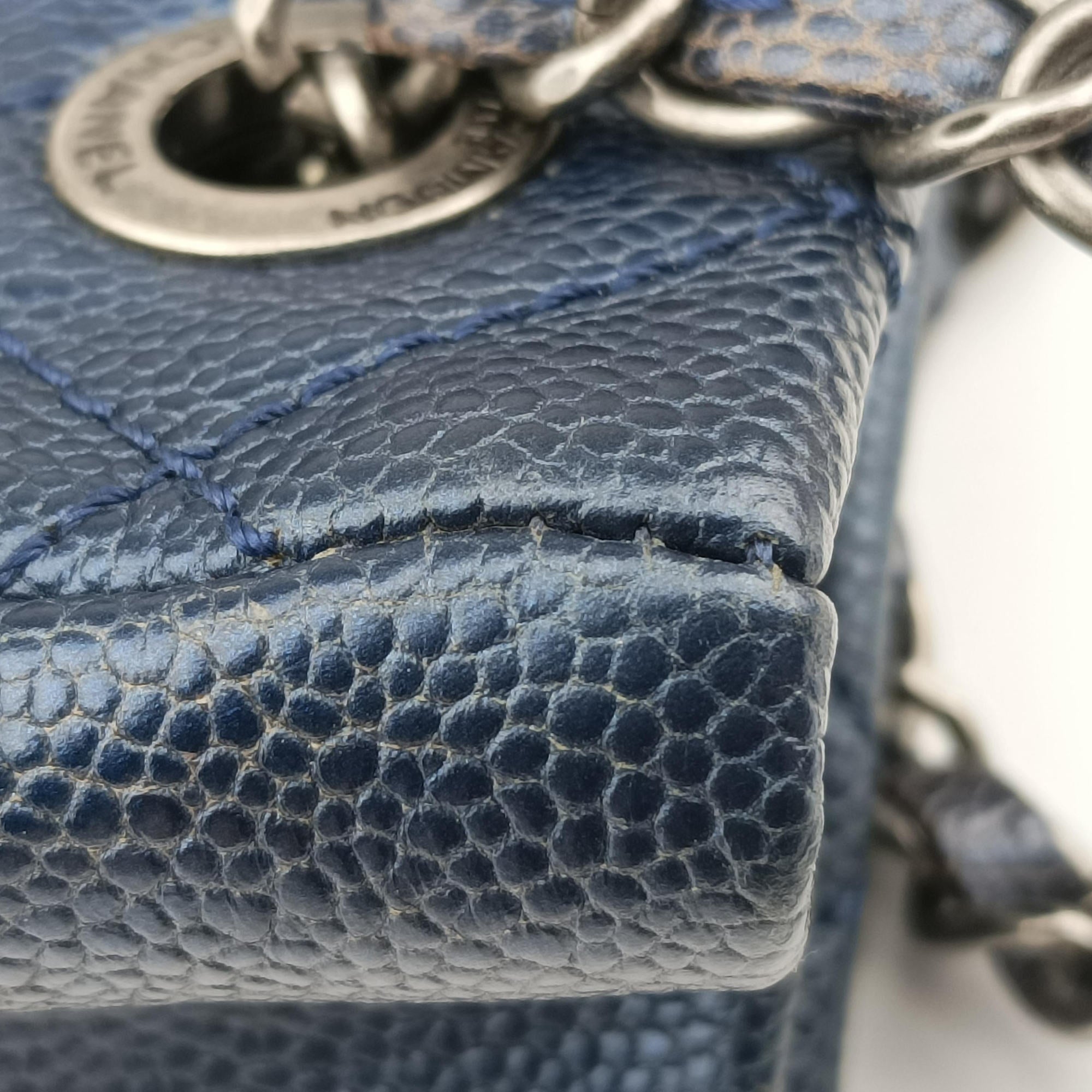 Pre-owned Chanel Matelasse Navy Caviar leather A67414 shoulderbag | stylenewstar