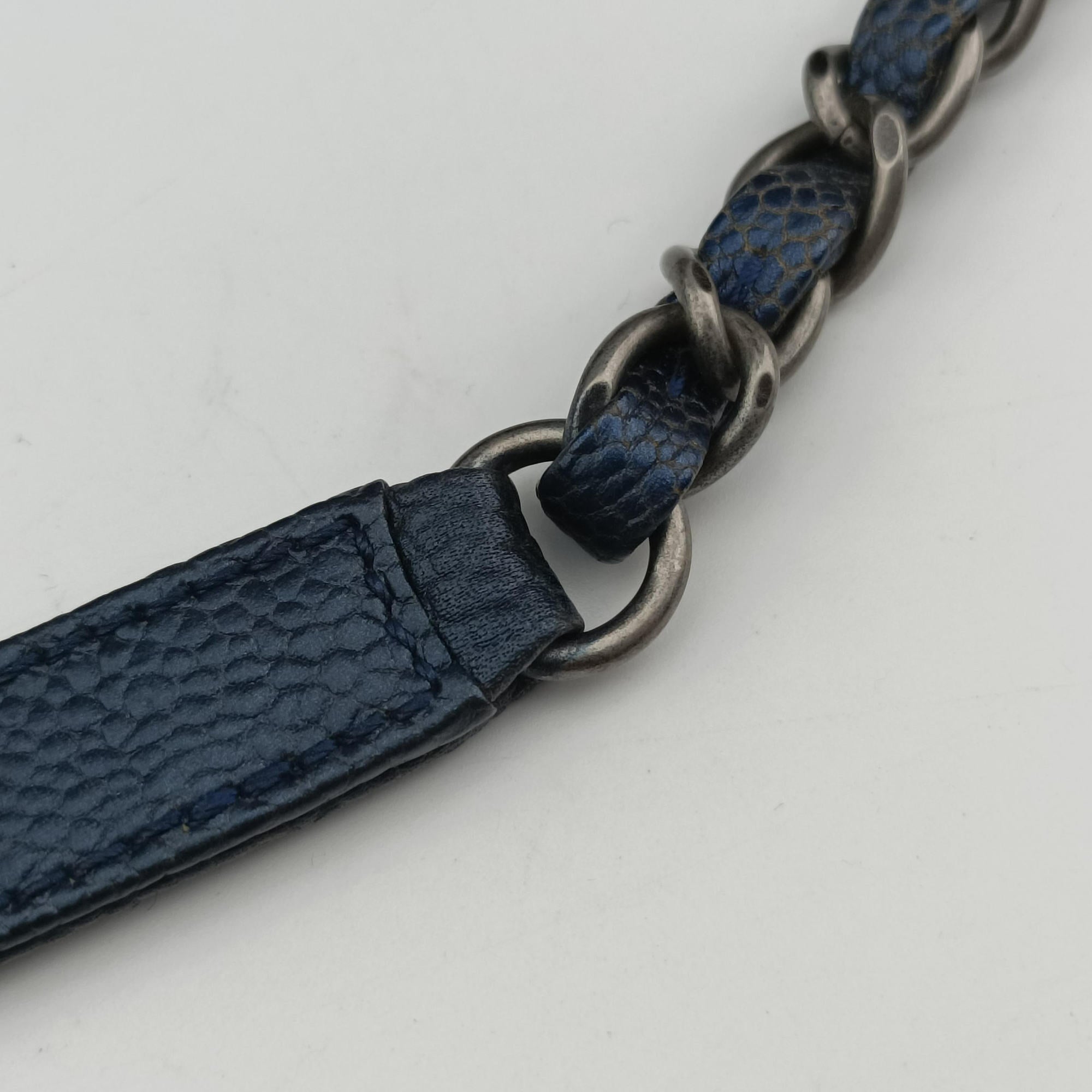 Pre-owned Chanel Matelasse Navy Caviar leather A67414 shoulderbag | stylenewstar