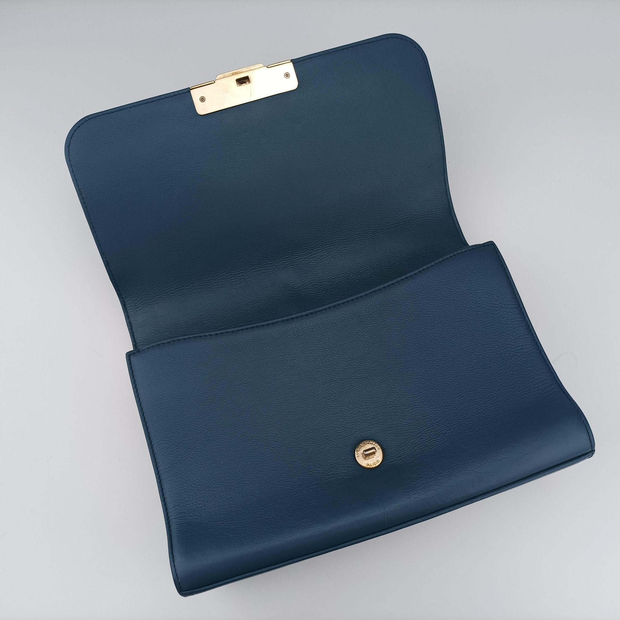 Pre-owned Chanel Label Click Flap Blue Leather A93702 shoulderbag | stylenewstar