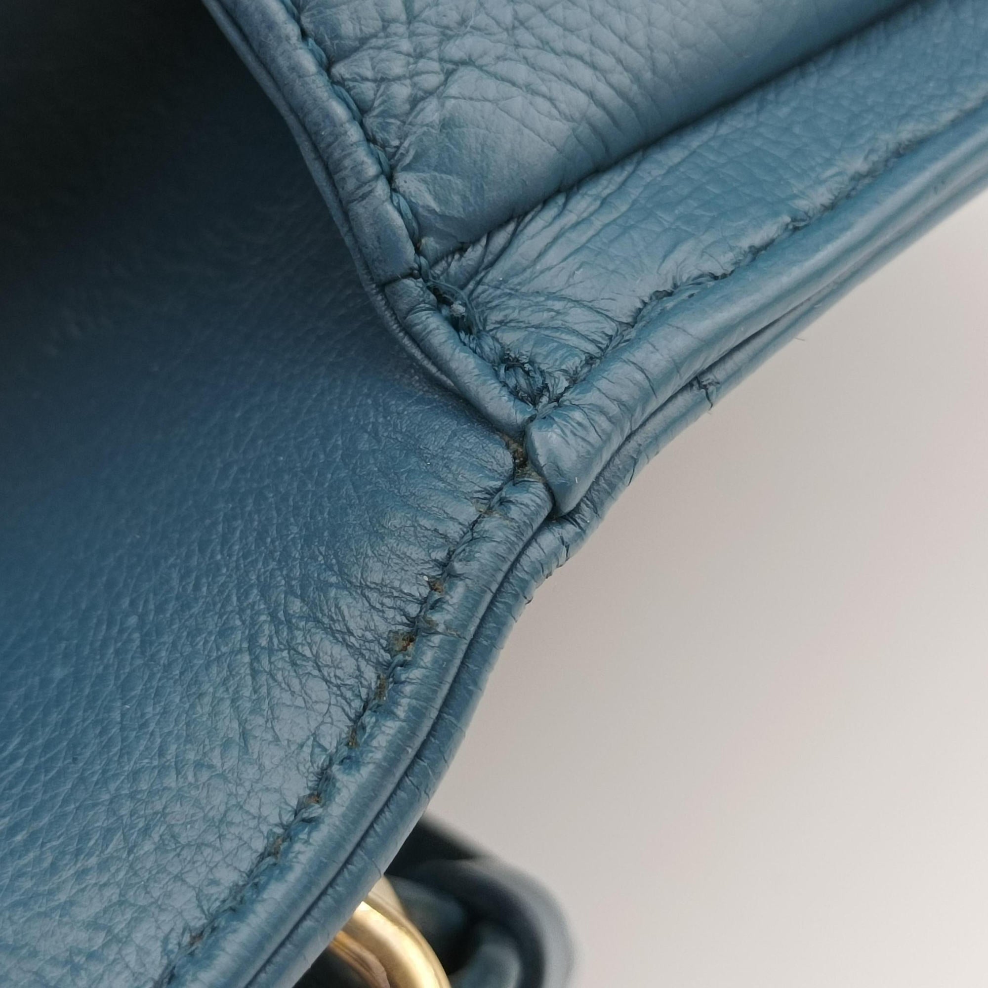 Pre-owned Chanel Label Click Flap Blue Leather A93702 shoulderbag | stylenewstar