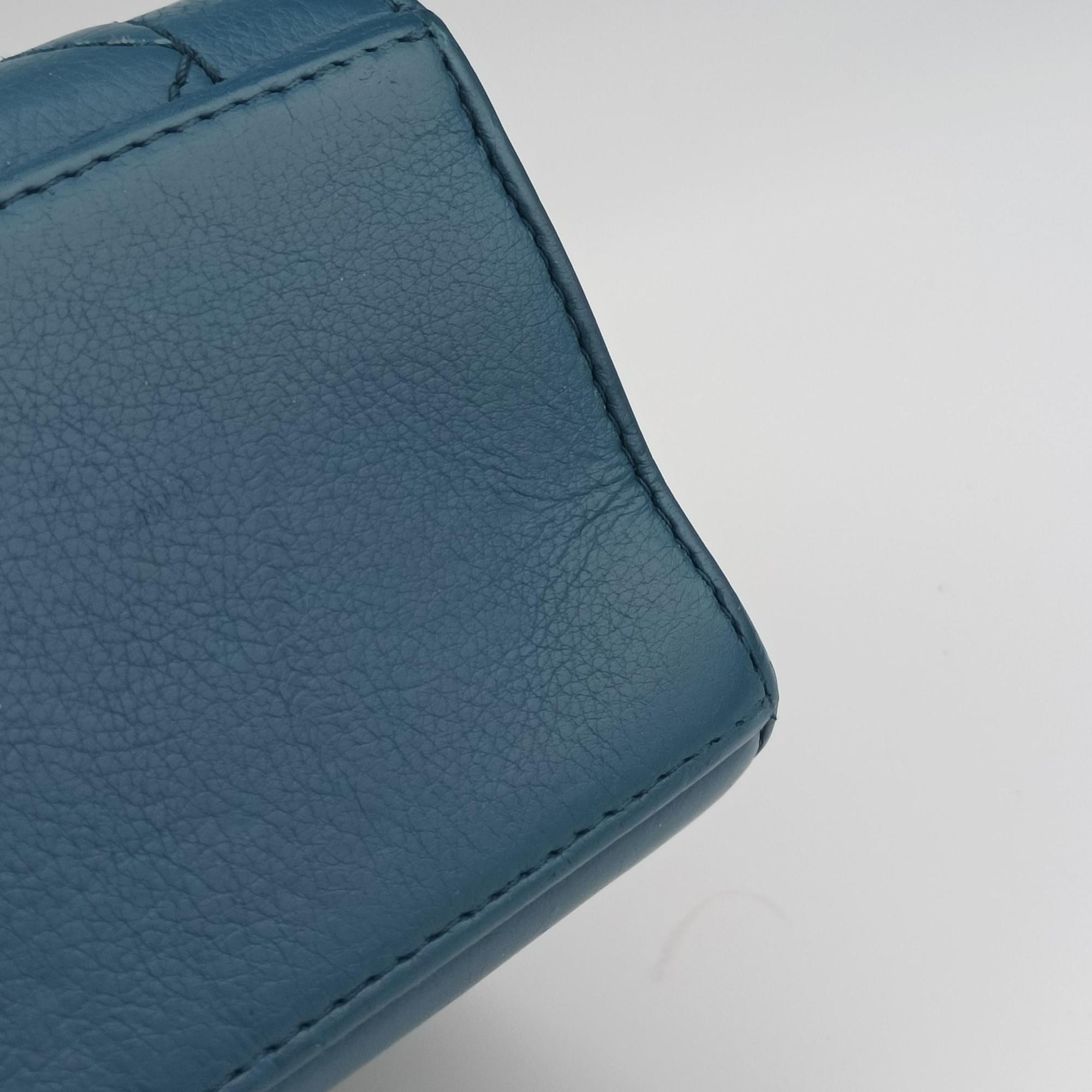 Pre-owned Chanel Label Click Flap Blue Leather A93702 shoulderbag | stylenewstar