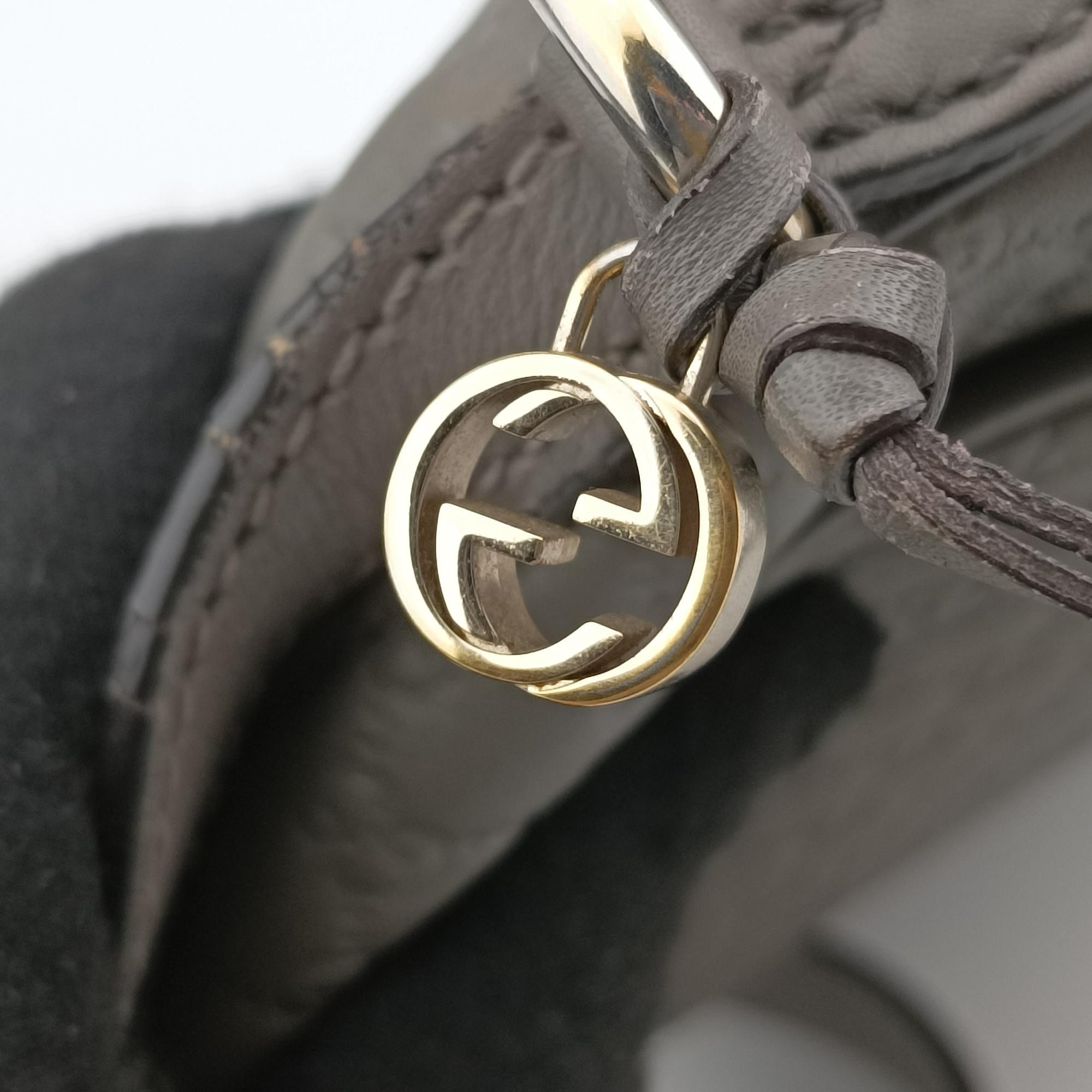 Secondhand Gucci Bree Microguccissima Grey Leather 449413 shoulderbag | stylenewstar