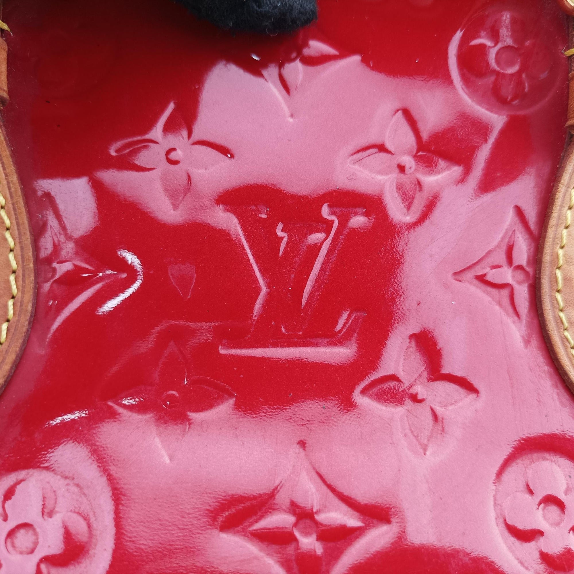 Pre-owned Louis Vuitton Rosewood Avenue POMME D’AMOUR Vernis M93507 shoulderbag | stylenewstar