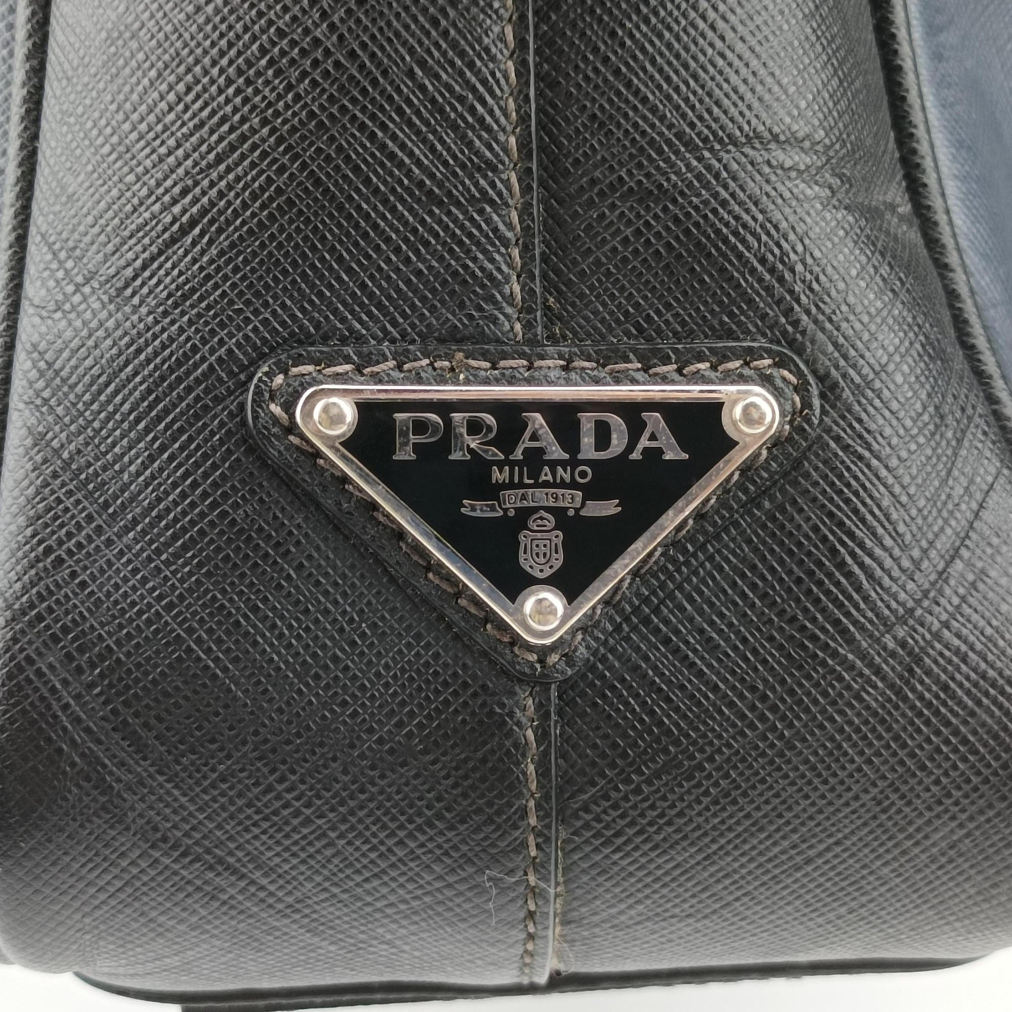 Pre-owned Prada Briefcase Navy × Black SAFFIANO Leather VS305M handbag | stylenewstar