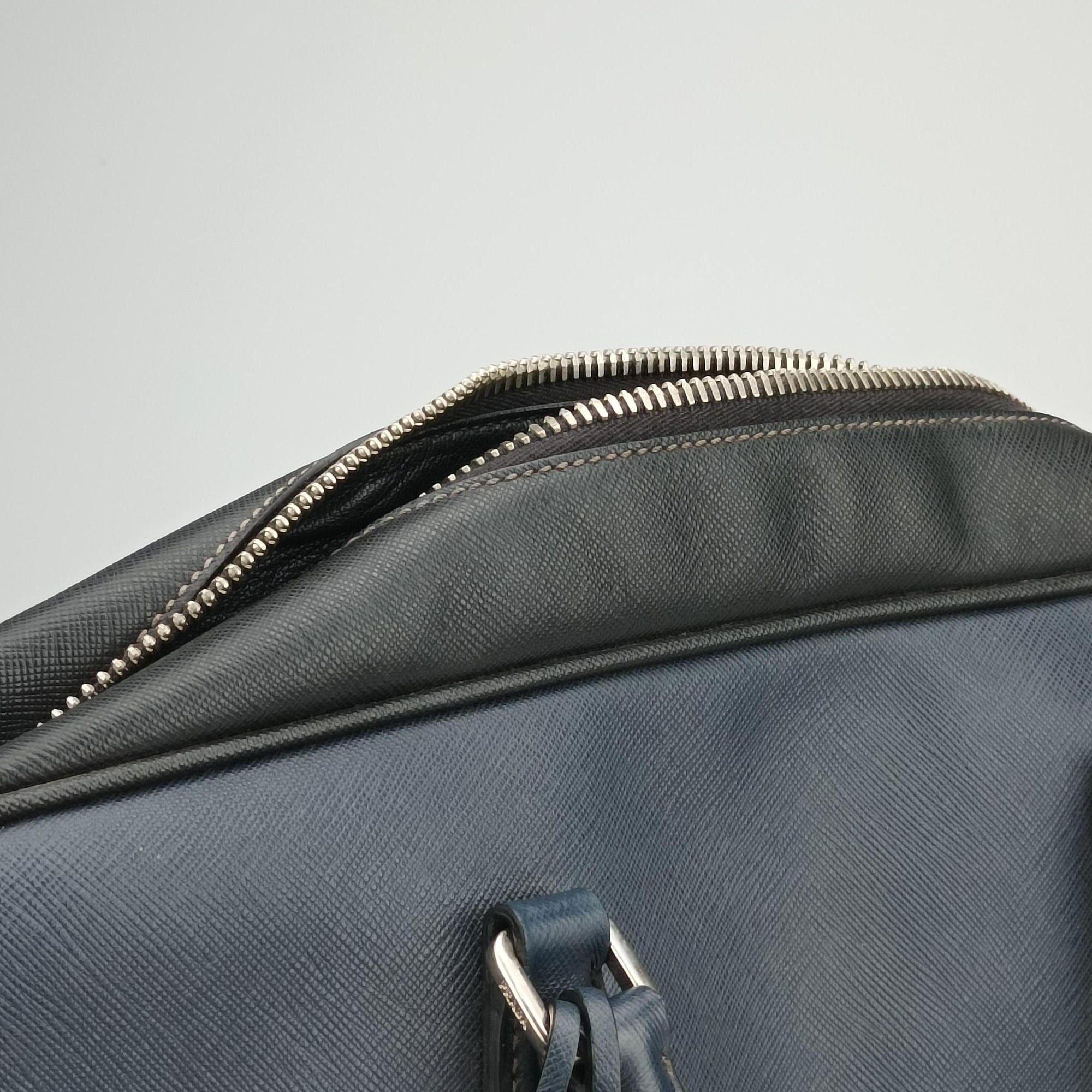 Pre-owned Prada Briefcase Navy × Black SAFFIANO Leather VS305M handbag | stylenewstar