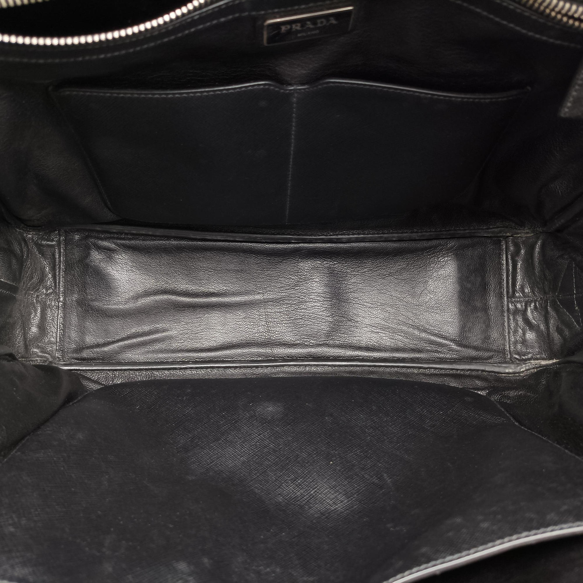 Pre-owned Prada Briefcase Navy × Black SAFFIANO Leather VS305M handbag | stylenewstar