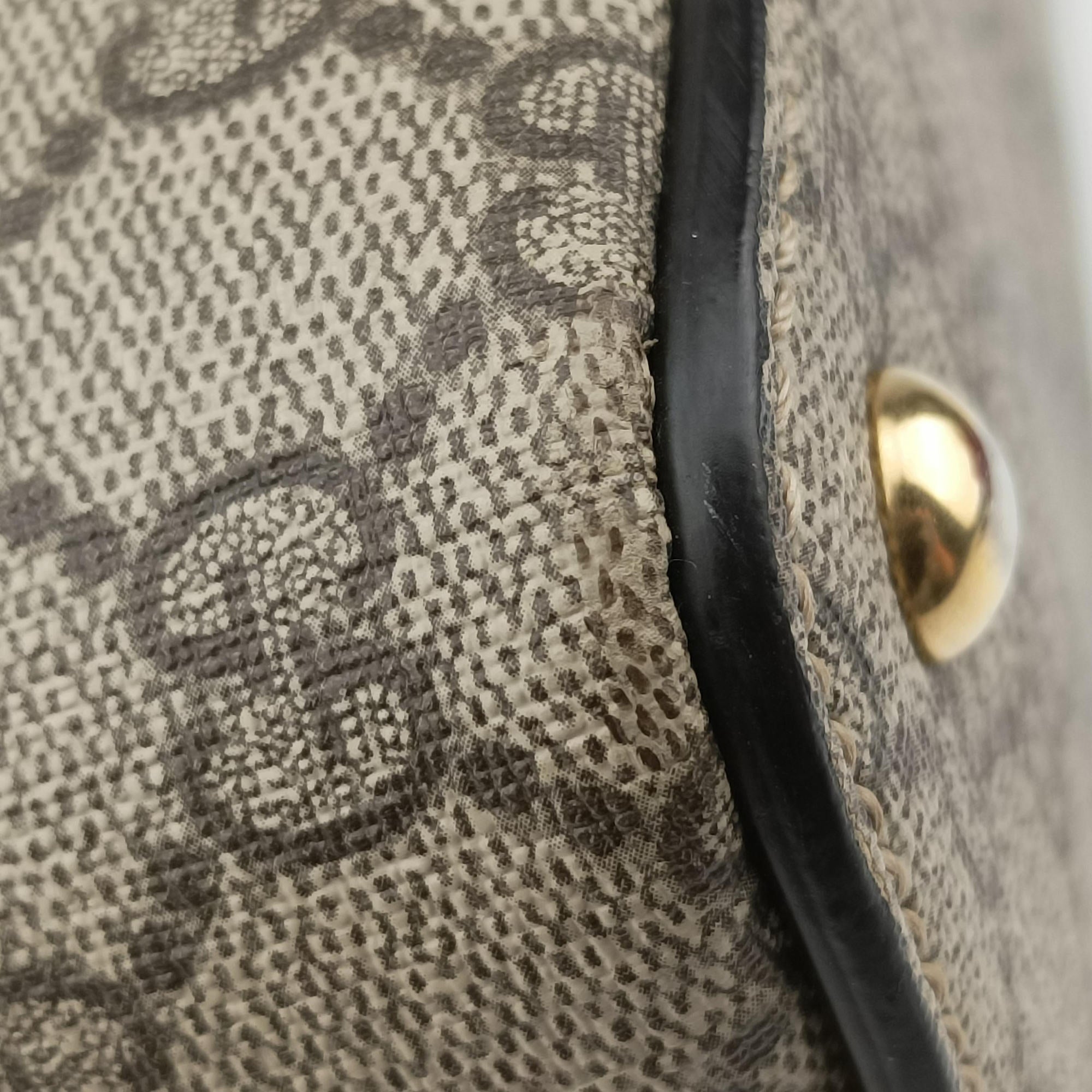 Pre-owned Gucci GG SUPREME Brown PVC coated canvas×Leather 409534 shoulderbag | stylenewstar