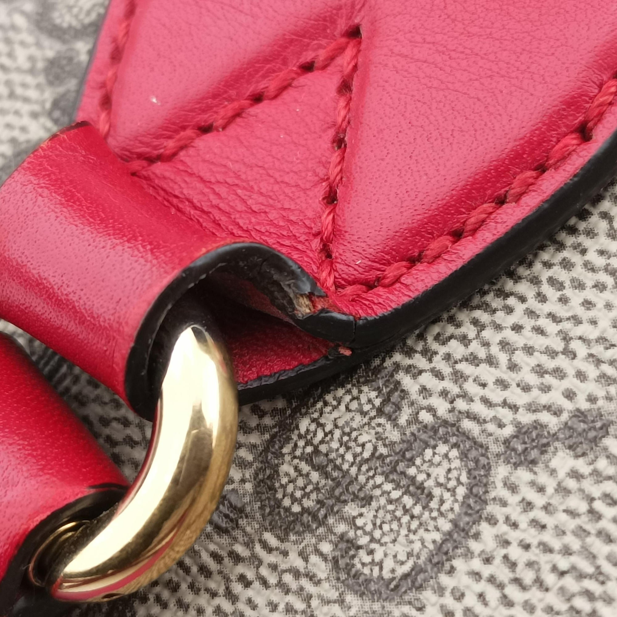 Pre-owned Gucci GG SUPREME Brown PVC coated canvas×Leather 409534 shoulderbag | stylenewstar