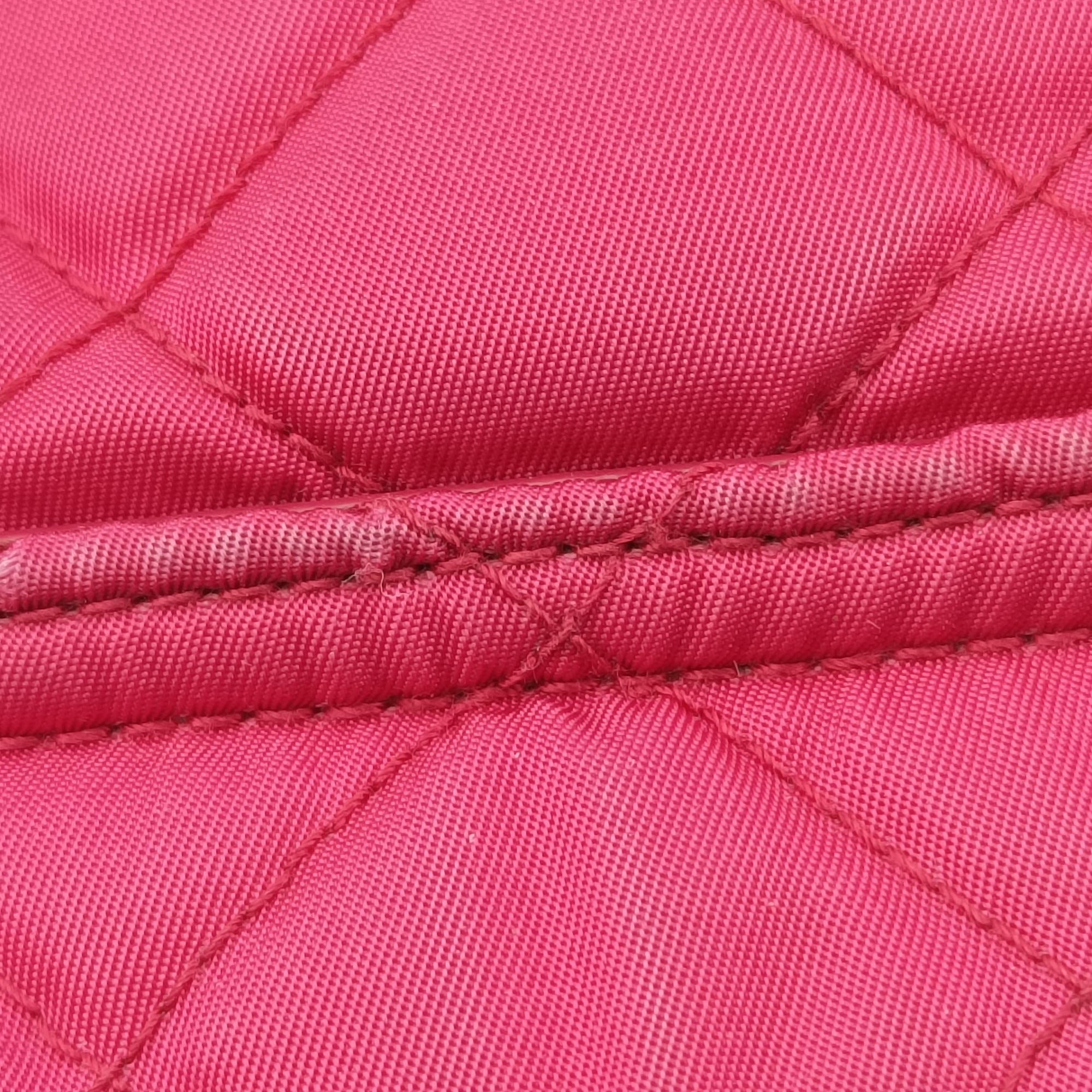 Pre-owned Prada Stitched quilting Rose nylon BR4965 shoulderbag | stylenewstar