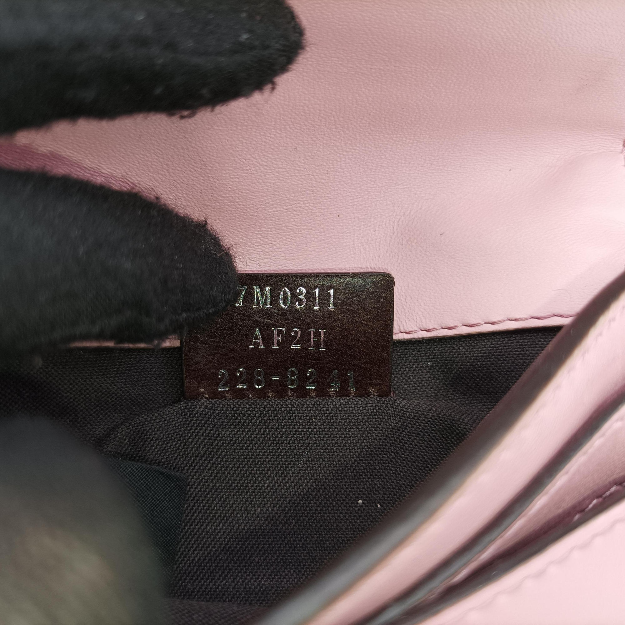 Secondhand Fendi micro flat Baguette Pink Leather 7M0311 shoulderbag | stylenewstar