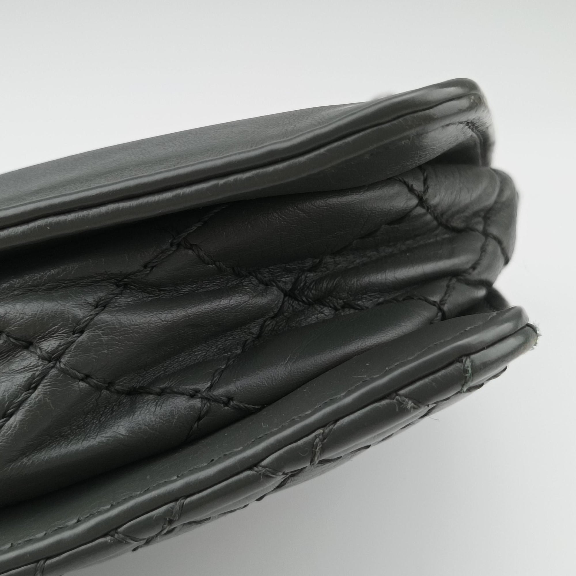 Pre-owned Chanel BOY CHANEL Grey leather A69170 shoulderbag | stylenewstar
