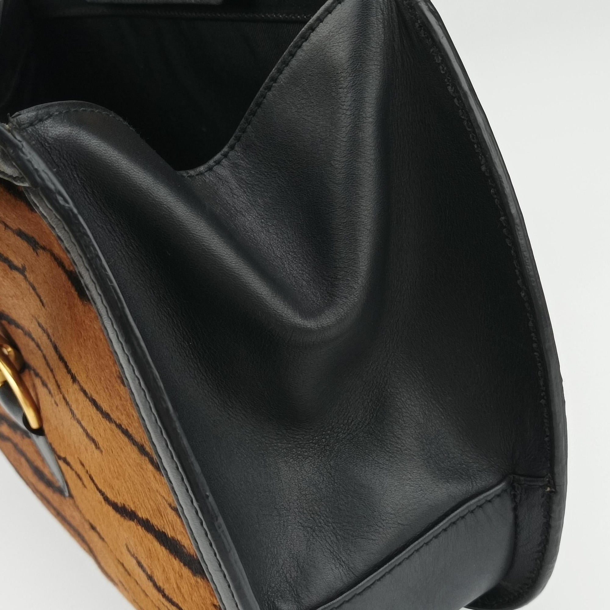 Pre-owned Gucci Maxi Horsebit Black×Brown ponyhair 000.40 handbag | stylenewstar