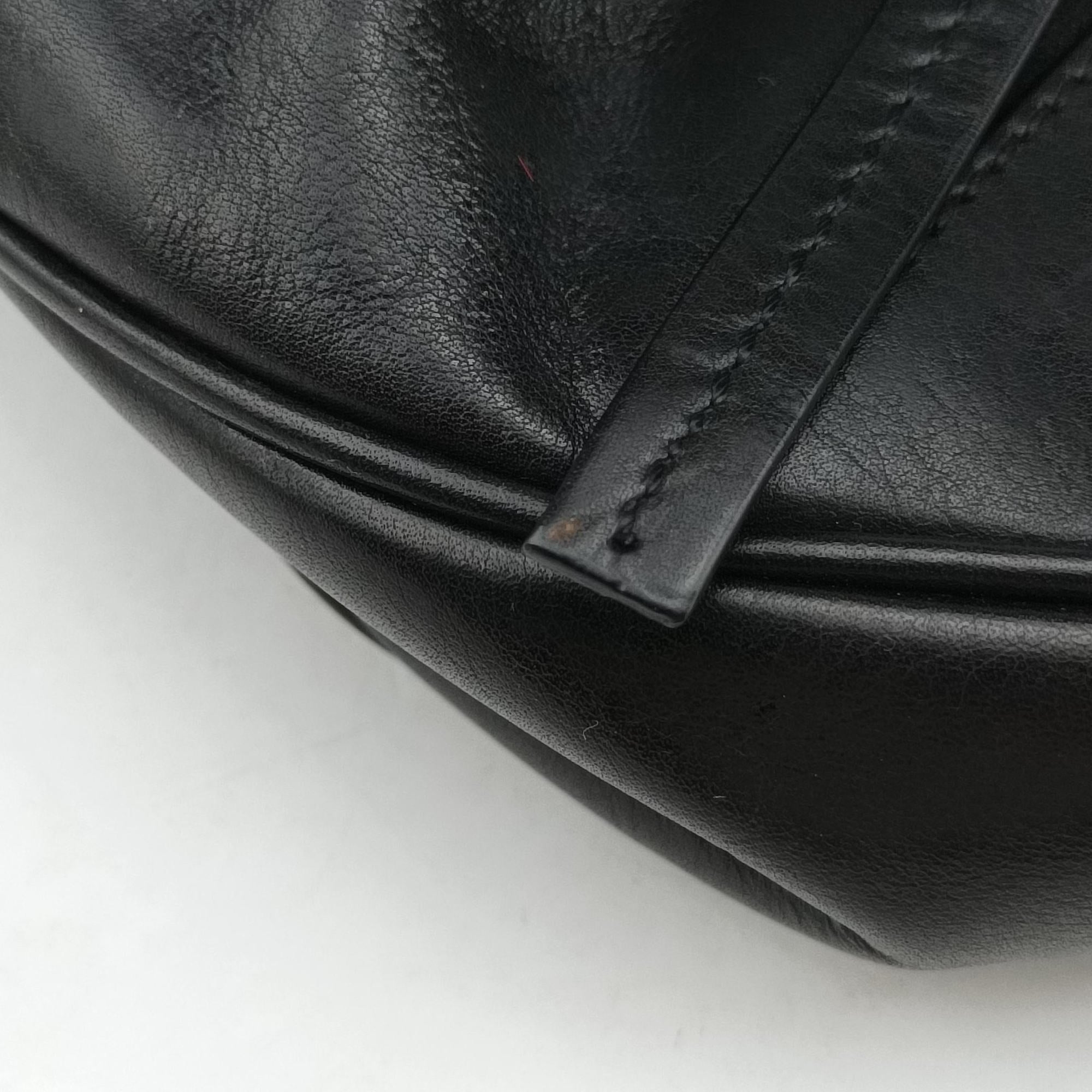 Secondhand Yves Saint Laurent Rive Gauche Black Leather 120436 shoulderbag | stylenewstar