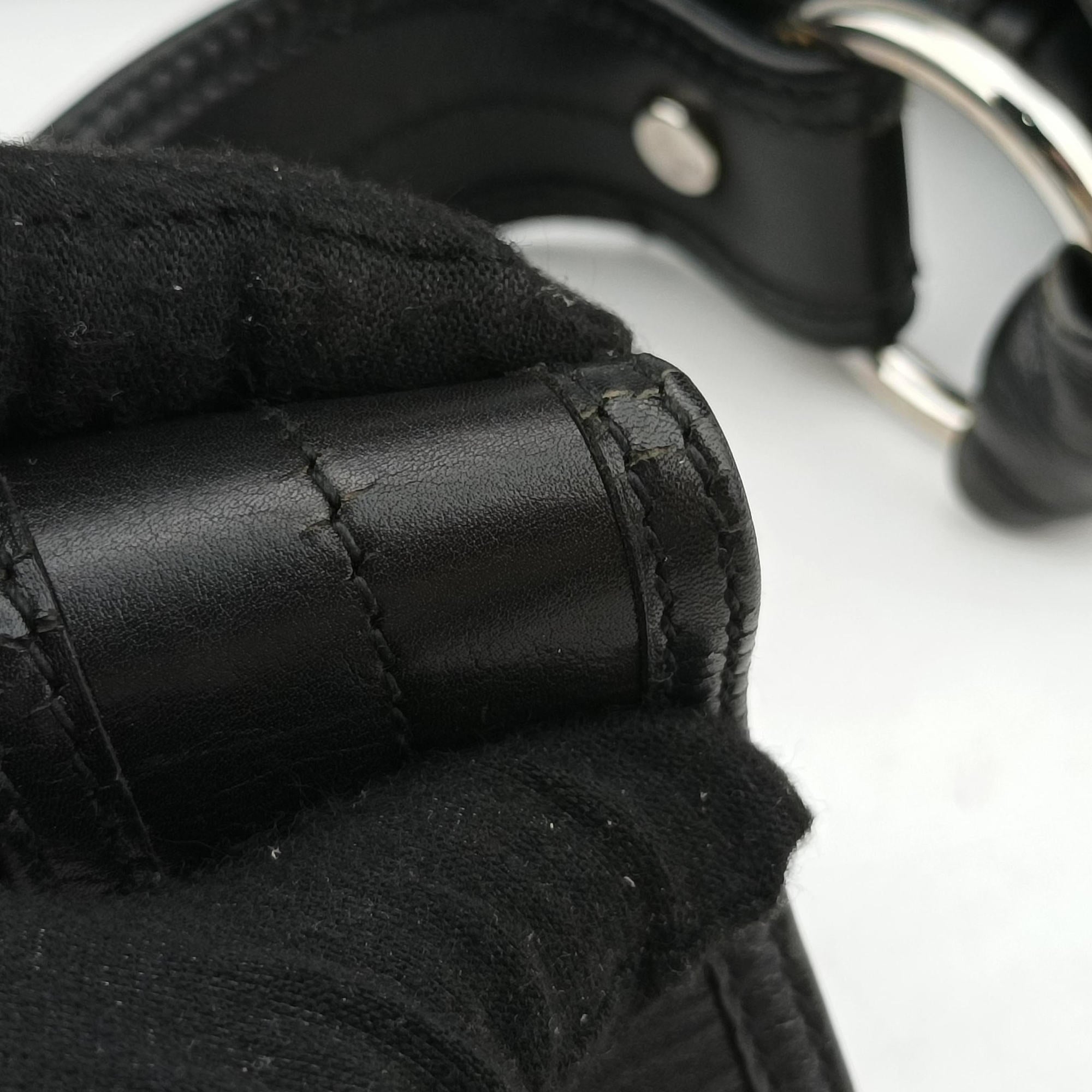 Secondhand Yves Saint Laurent Rive Gauche Black Leather 120436 shoulderbag | stylenewstar