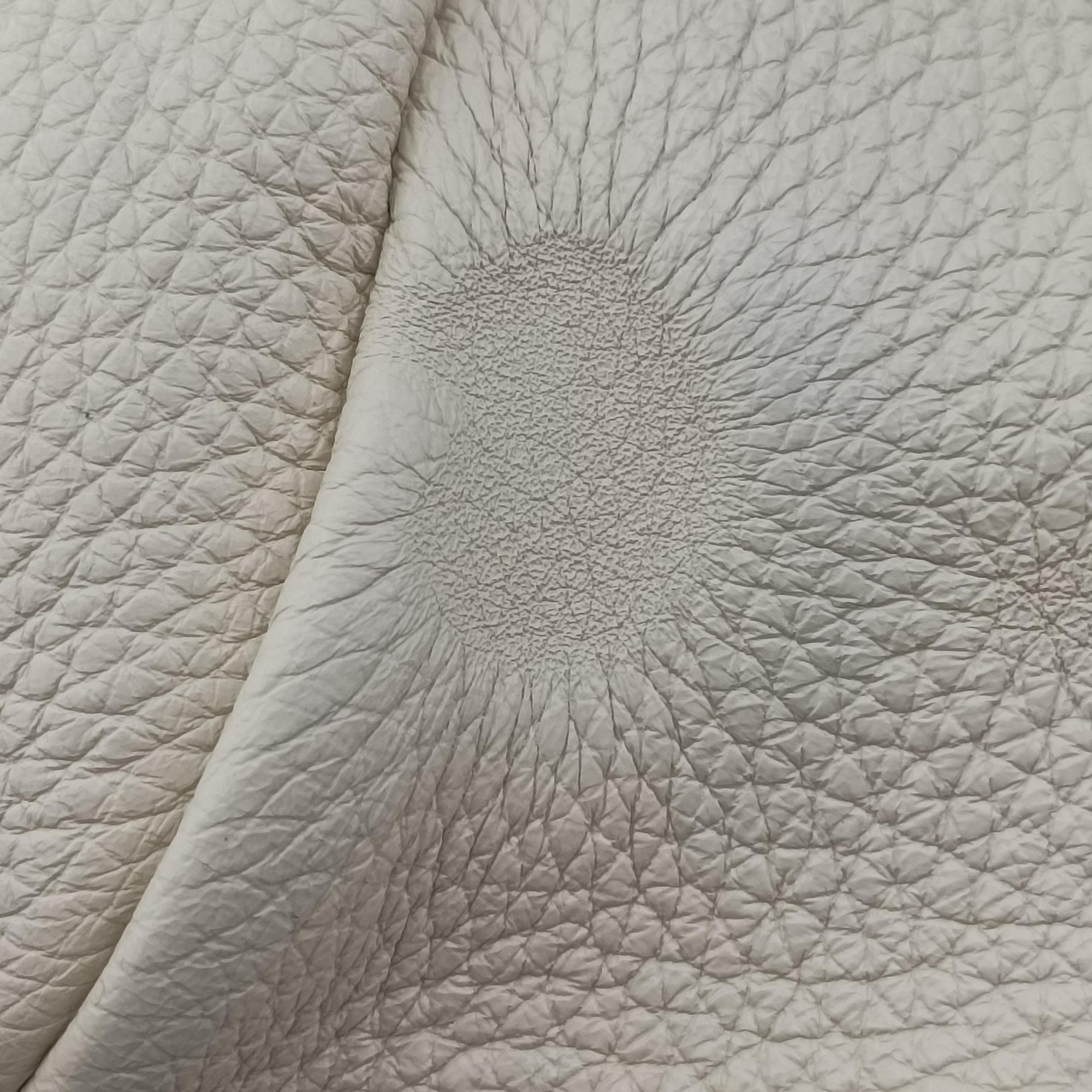 Pre-owned Prada Triangle Logo Plate White Leather 2VY007 shoulderbag | stylenewstar