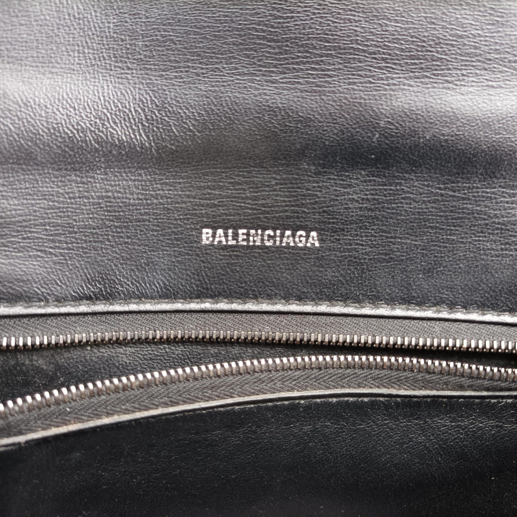 Pre-owned Balenciaga Hourglass Small Black Leather 593546 shoulderbag | stylenewstar