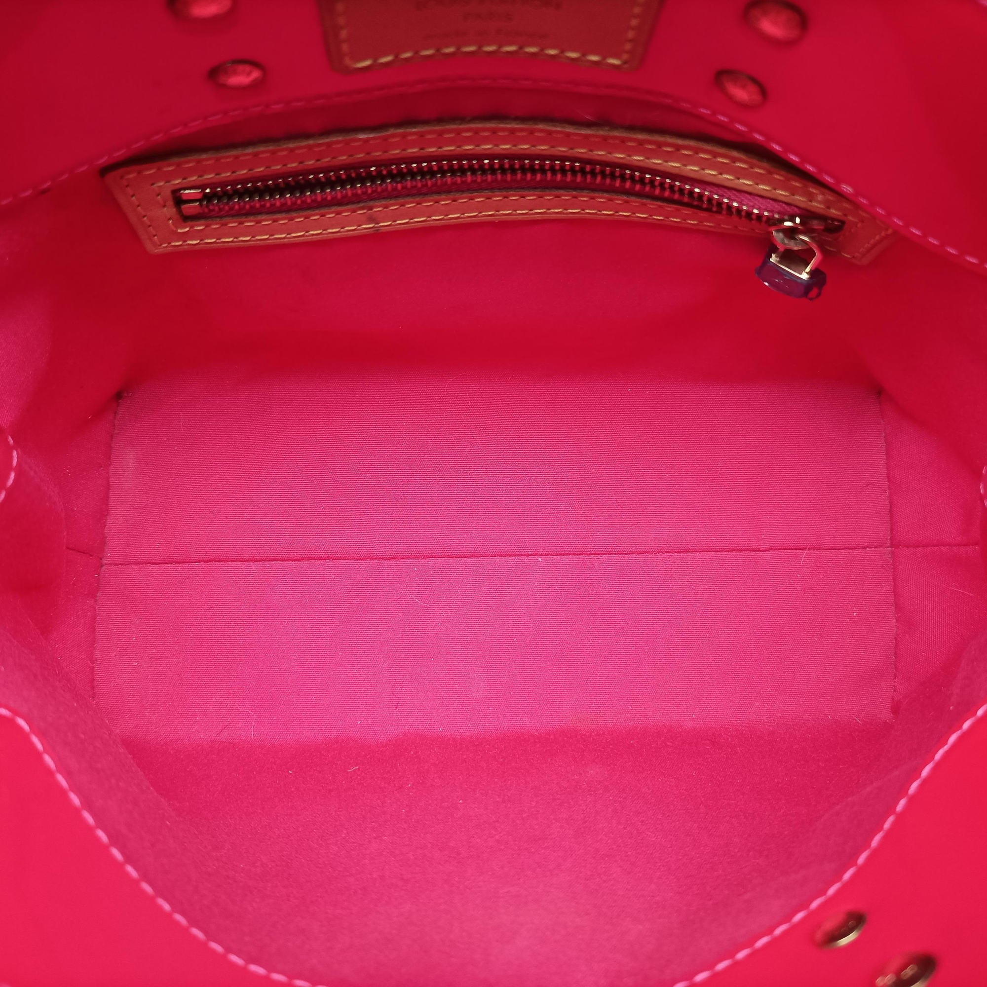 Pre-owned Louis Vuitton Reade PM Fuchsia Pink Vernis M91221 handbag | stylenewstar