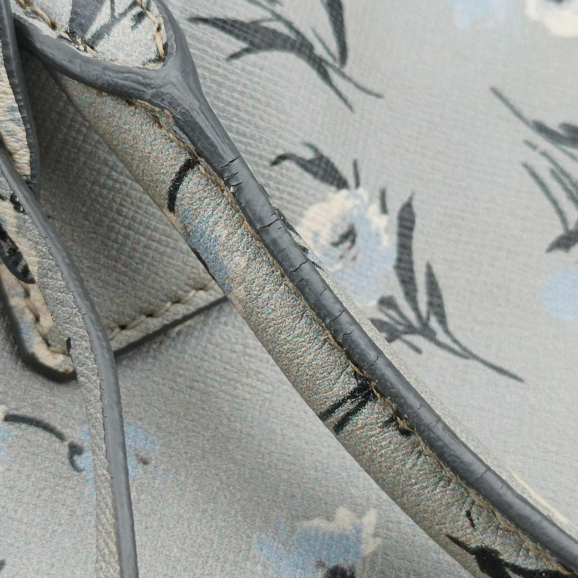 Pre-owned Prada Galleria　Pale Blue Floral Print Multicolour Saffiano　Leather BL837P shoulderbag | stylenewstar