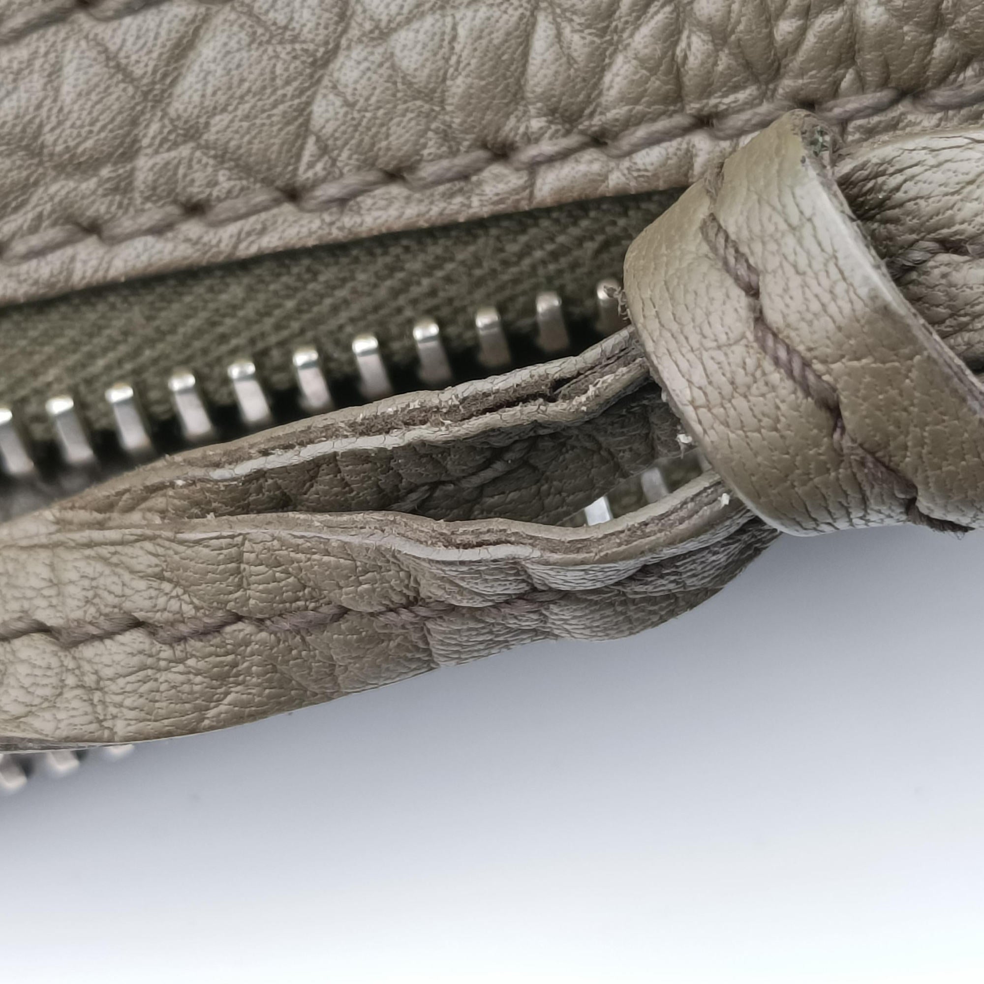 Pre-owned Gucci Bamboo Bar Hobo Green Leather 257090 shoulderbag | stylenewstar