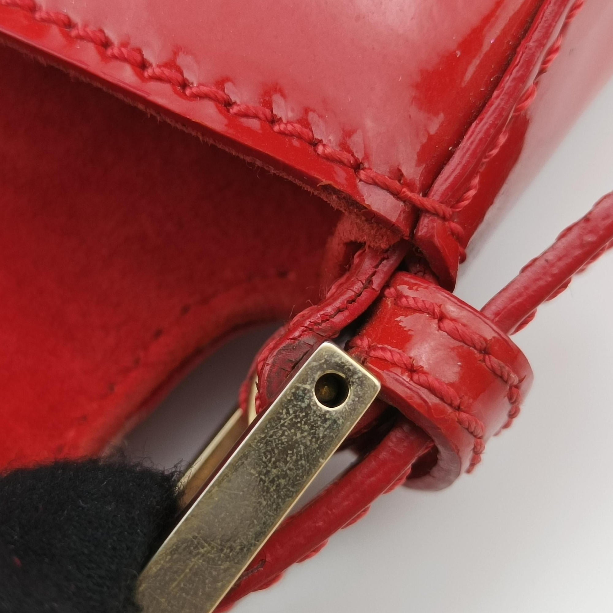 Pre-owned Fendi Mama Baguette Red Patent 8BR001 shoulderbag | stylenewstar