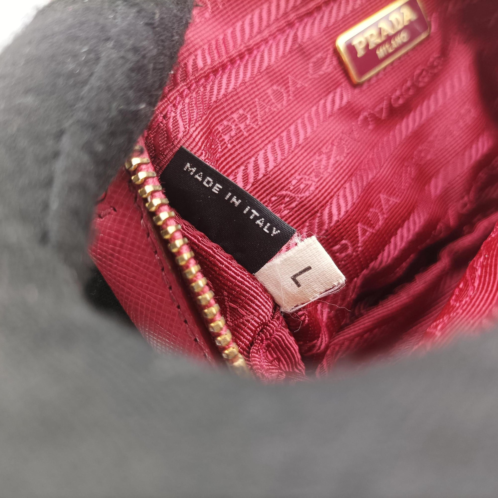 Vintage Prada VITELLO PHENIX Messenger Camera Rose SAFFIANO Leather 1N1674 shoulderbag | stylenewstar