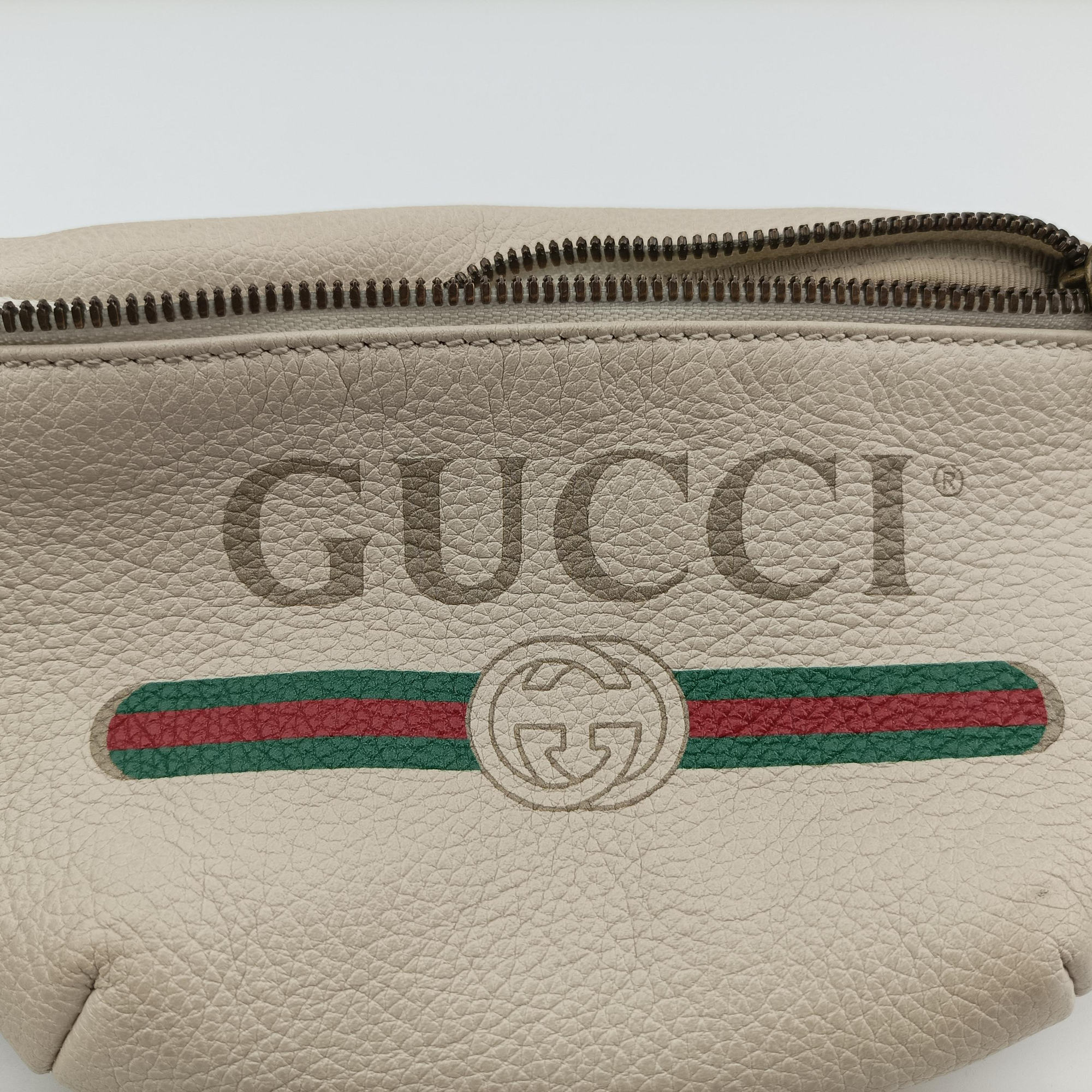Secondhand Gucci Gucci print White Leather 527792 bum bag/waist bag | stylenewstar