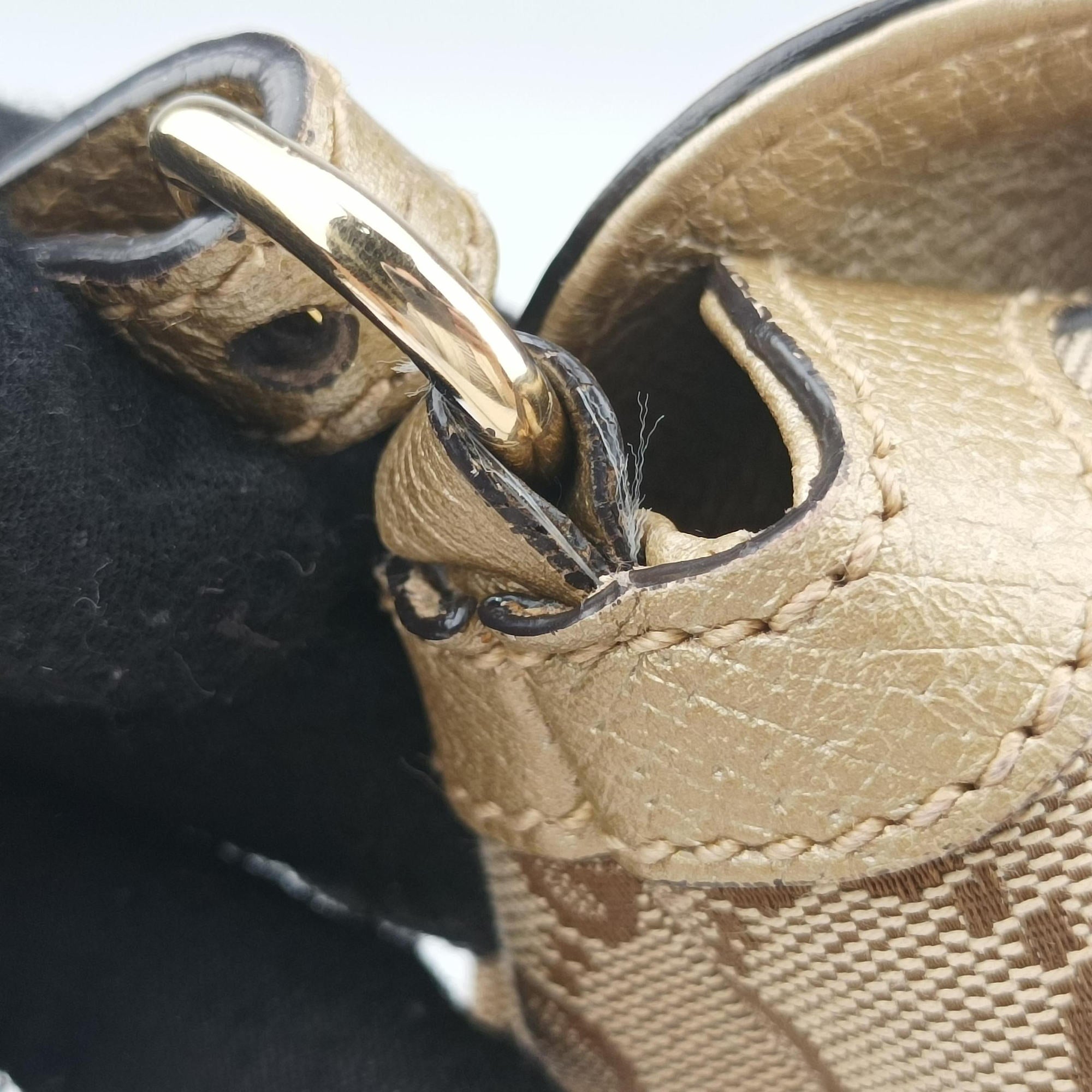 Vintage Gucci Guccissima Bree Beige×Golden canvas×Leather 353120 shoulderbag | stylenewstar