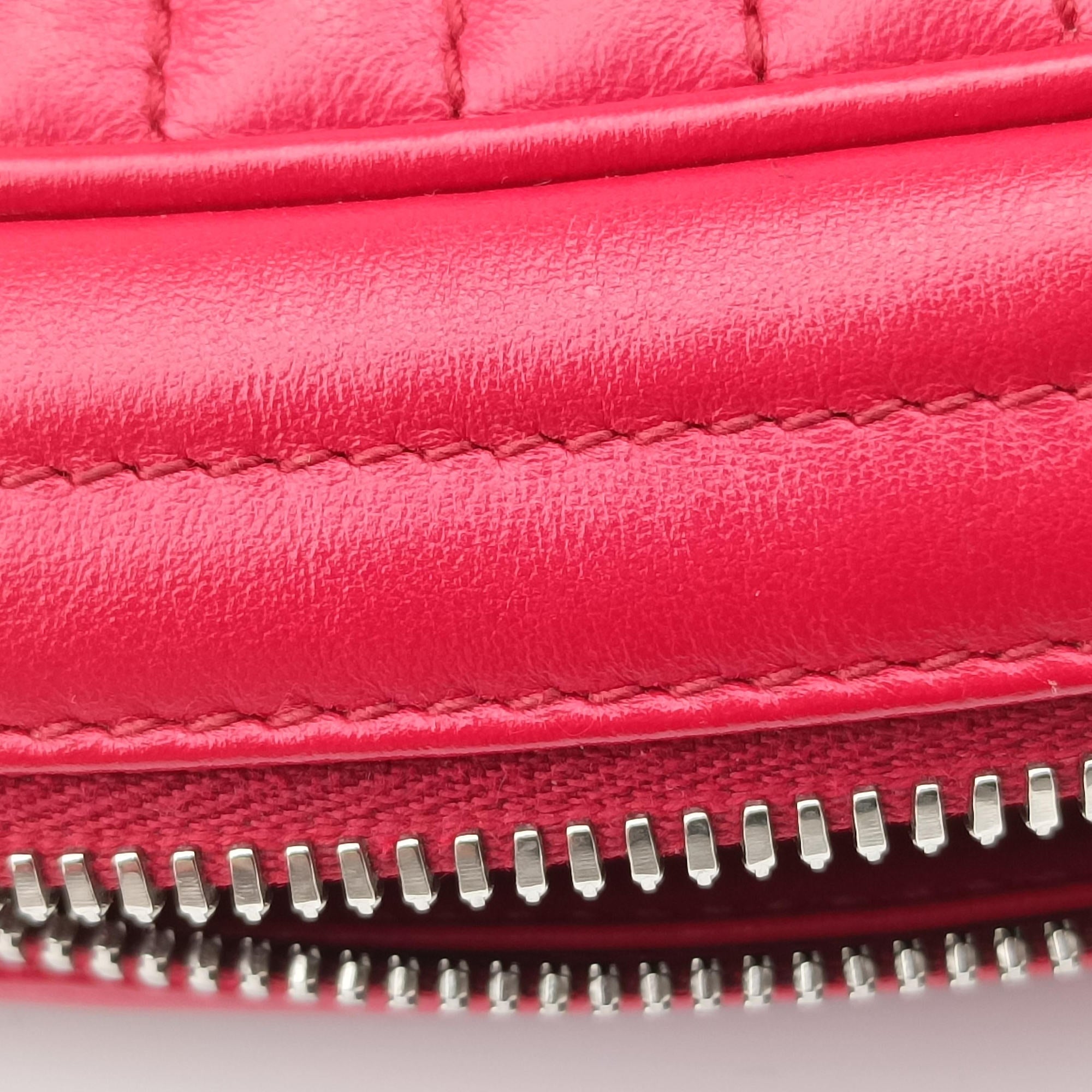 Vintage Prada Diagramme Red Leather 1BH083 shoulderbag | stylenewstar